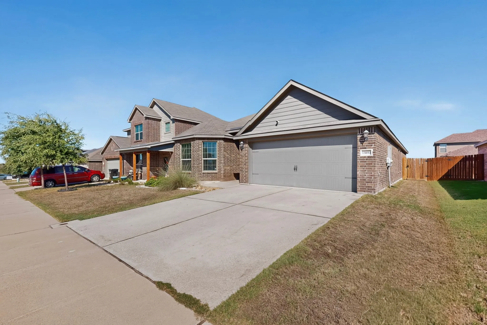 Single Family Residence For Sale in Tarrant County , 13653 Fehrman Road, Crowley, Texas 76036, 3 Bedroom, 2 Bathroom, 2 Garage spaces, 1,925 Sqft, built in 2020, mls#21404234, Real Estate Agent in Crowley, Homes For Sale in Tarrant county, Homes For Sale in Crowley, Realtor in Crowley Texas, Real Estate Brokerage Independent Realty Texas, Luminita Cordes Realtor