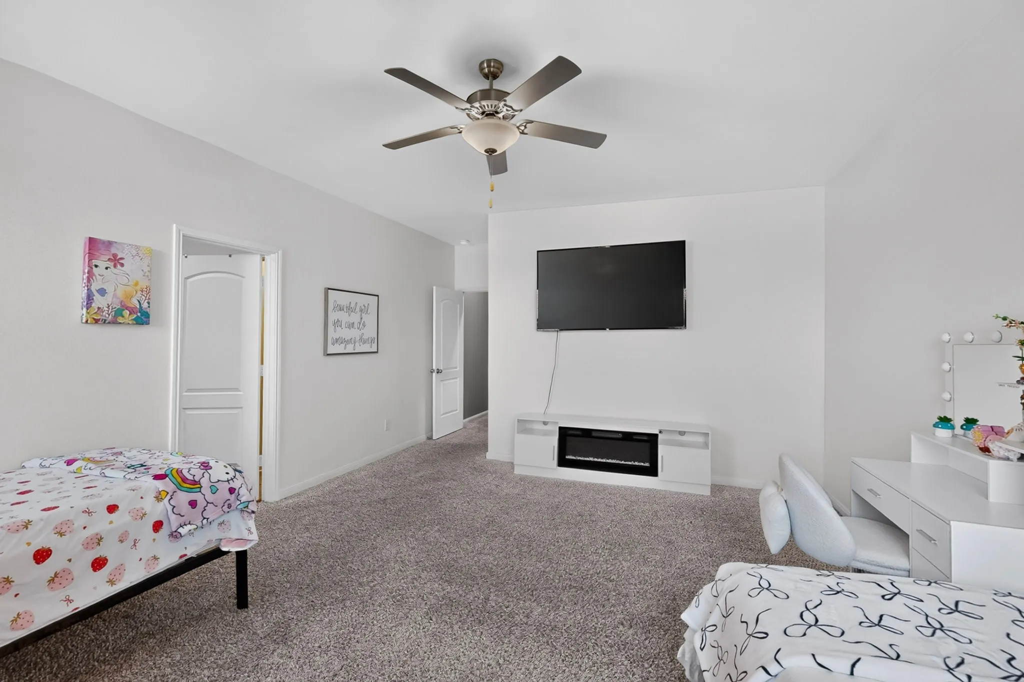 Single Family Residence For Sale in Tarrant County , 13653 Fehrman Road, Crowley, Texas 76036, 3 Bedroom, 2 Bathroom, 2 Garage spaces, 1,925 Sqft, built in 2020, mls#21404234, Real Estate Agent in Crowley, Homes For Sale in Tarrant county, Homes For Sale in Crowley, Realtor in Crowley Texas, Real Estate Brokerage Independent Realty Texas, Luminita Cordes Realtor