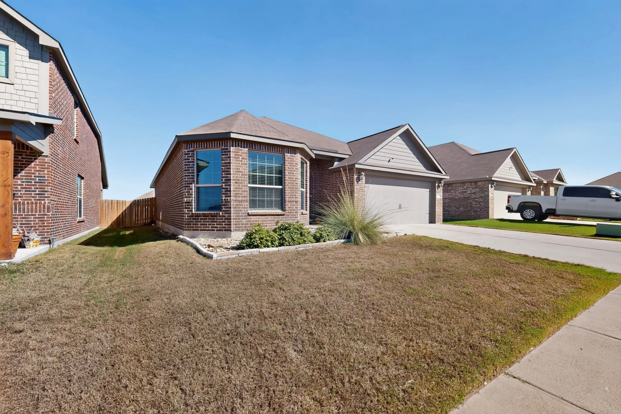 Single Family Residence For Sale in Tarrant County , 13653 Fehrman Road, Crowley, Texas 76036, 3 Bedroom, 2 Bathroom, 2 Garage spaces, 1,925 Sqft, built in 2020, mls#21404234, Real Estate Agent in Crowley, Homes For Sale in Tarrant county, Homes For Sale in Crowley, Realtor in Crowley Texas, Real Estate Brokerage Independent Realty Texas, Luminita Cordes Realtor