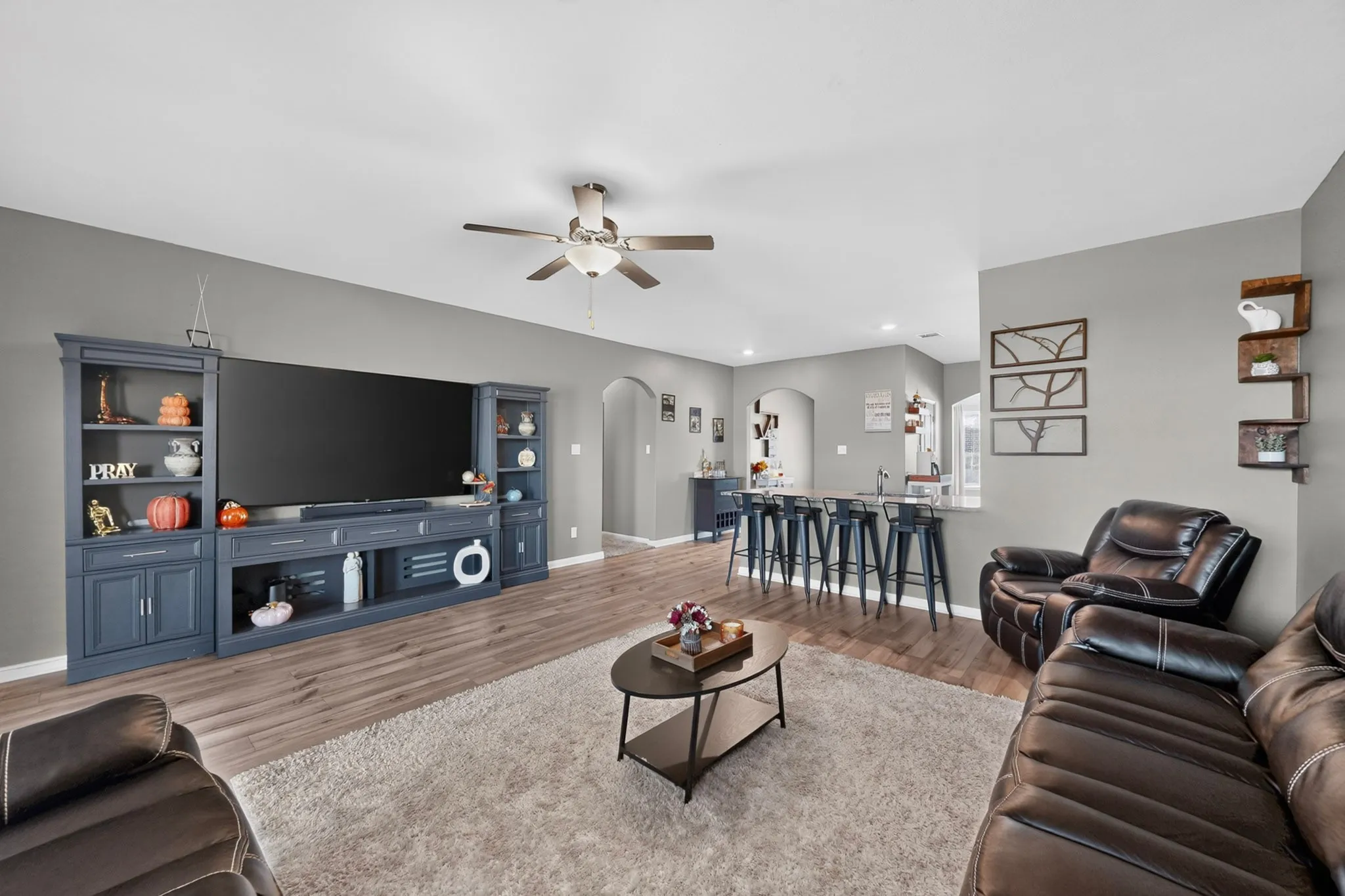 Single Family Residence For Sale in Tarrant County , 13653 Fehrman Road, Crowley, Texas 76036, 3 Bedroom, 2 Bathroom, 2 Garage spaces, 1,925 Sqft, built in 2020, mls#21404234, Real Estate Agent in Crowley, Homes For Sale in Tarrant county, Homes For Sale in Crowley, Realtor in Crowley Texas, Real Estate Brokerage Independent Realty Texas, Luminita Cordes Realtor