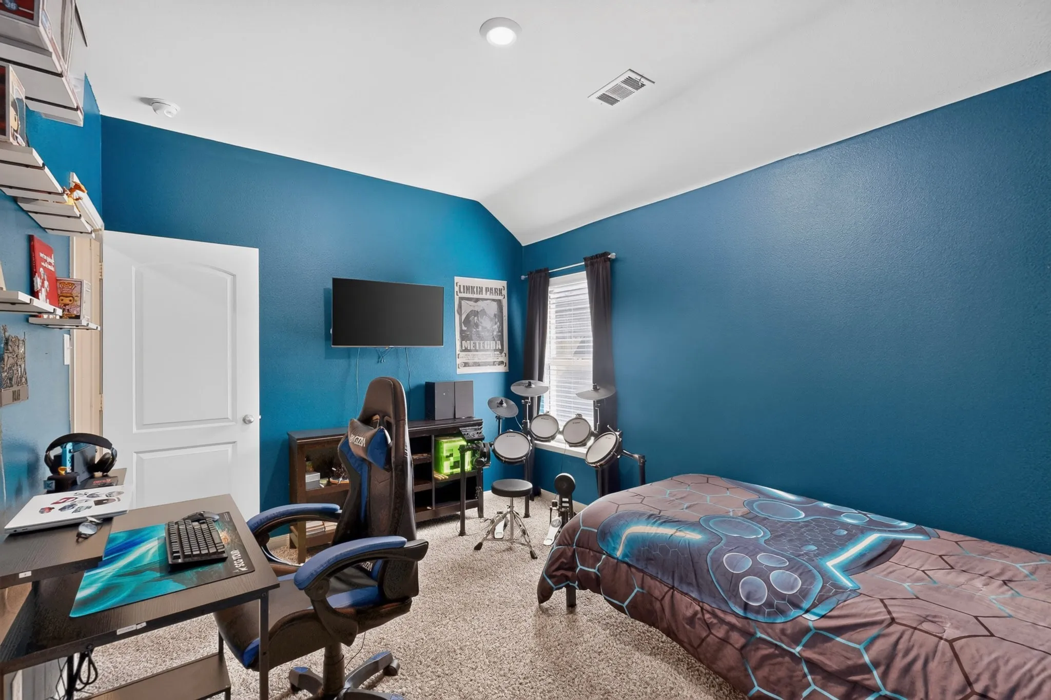 Single Family Residence For Sale in Tarrant County , 13653 Fehrman Road, Crowley, Texas 76036, 3 Bedroom, 2 Bathroom, 2 Garage spaces, 1,925 Sqft, built in 2020, mls#21404234, Real Estate Agent in Crowley, Homes For Sale in Tarrant county, Homes For Sale in Crowley, Realtor in Crowley Texas, Real Estate Brokerage Independent Realty Texas, Luminita Cordes Realtor