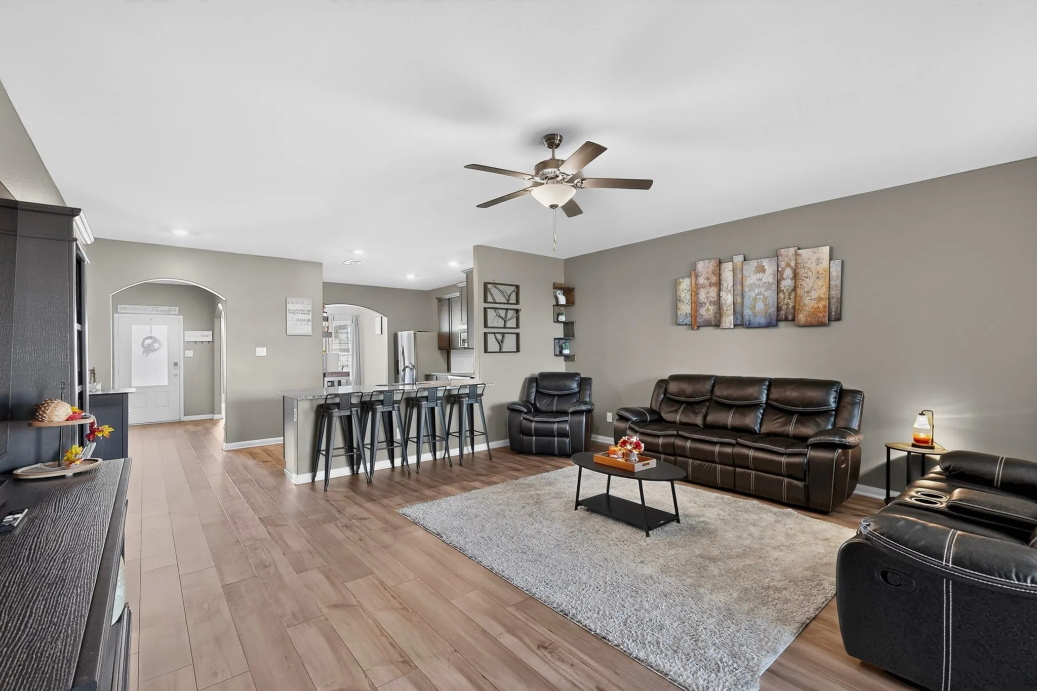 Single Family Residence For Sale in Tarrant County , 13653 Fehrman Road, Crowley, Texas 76036, 3 Bedroom, 2 Bathroom, 2 Garage spaces, 1,925 Sqft, built in 2020, mls#21404234, Real Estate Agent in Crowley, Homes For Sale in Tarrant county, Homes For Sale in Crowley, Realtor in Crowley Texas, Real Estate Brokerage Independent Realty Texas, Luminita Cordes Realtor