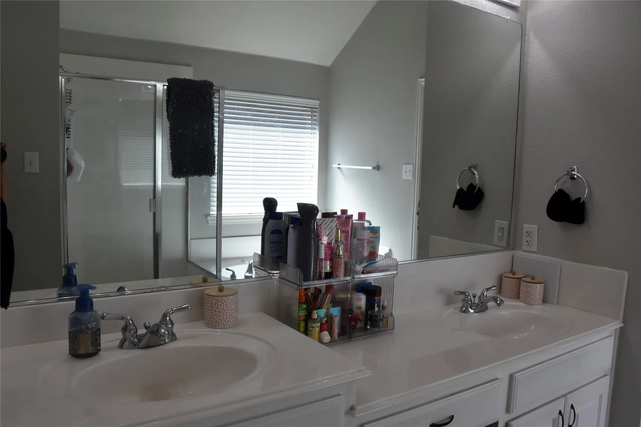 Single Family Residence For Rent in Collin County , 2312 Monroe Drive, Mc Kinney, Texas 75072, 3 Bedroom, 2 Bathroom, 1 Garage spaces, 1,689 Sqft, built in 2005, mls#21408350, Real Estate Agent in Mc Kinney, Homes For Rent in Collin county, Homes For Rent in Mc Kinney, Realtor in Mc Kinney Texas, Real Estate Brokerage Independent Realty Texas, Luminita Cordes Realtor