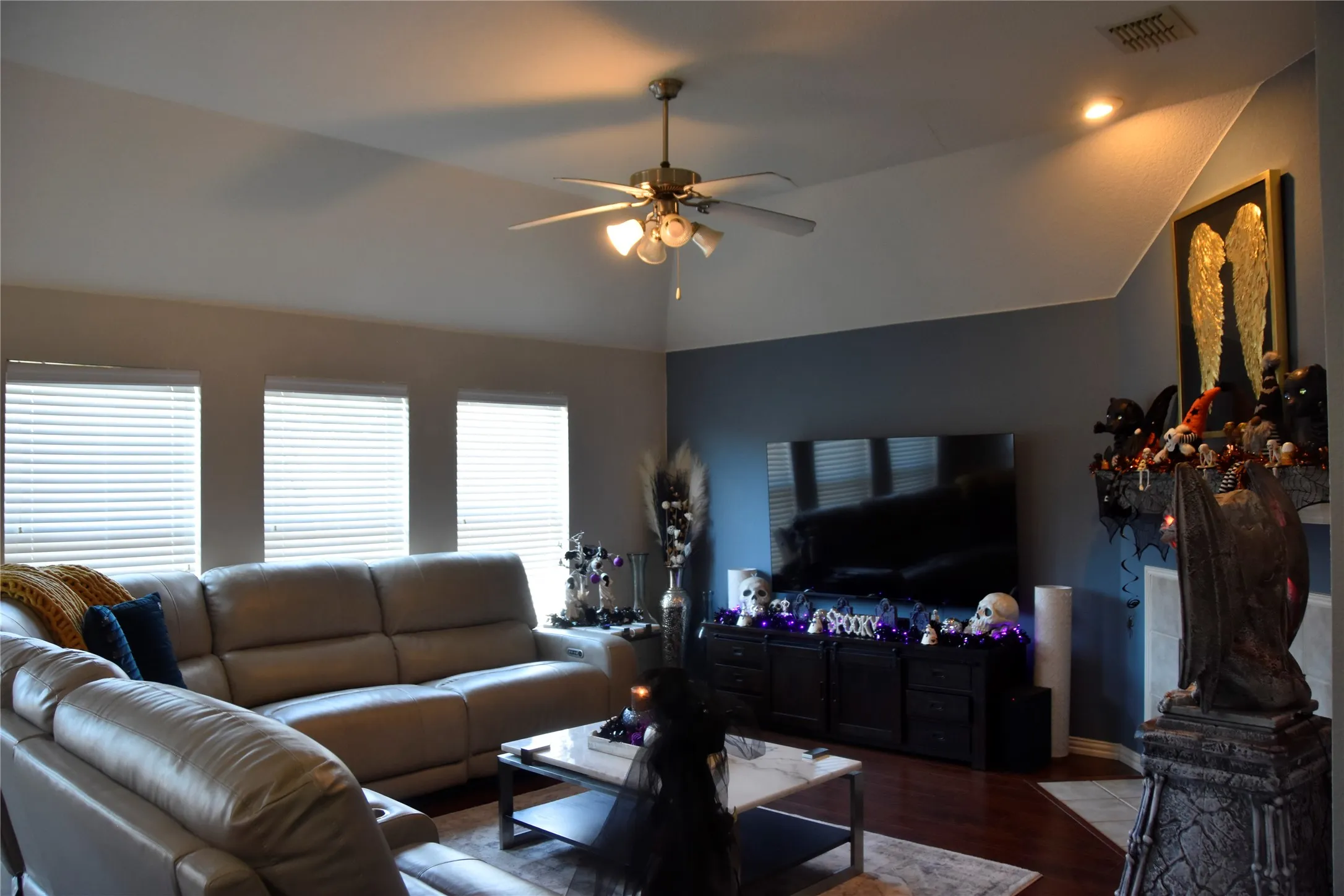 Single Family Residence For Rent in Collin County , 2312 Monroe Drive, Mc Kinney, Texas 75072, 3 Bedroom, 2 Bathroom, 1 Garage spaces, 1,689 Sqft, built in 2005, mls#21408350, Real Estate Agent in Mc Kinney, Homes For Rent in Collin county, Homes For Rent in Mc Kinney, Realtor in Mc Kinney Texas, Real Estate Brokerage Independent Realty Texas, Luminita Cordes Realtor
