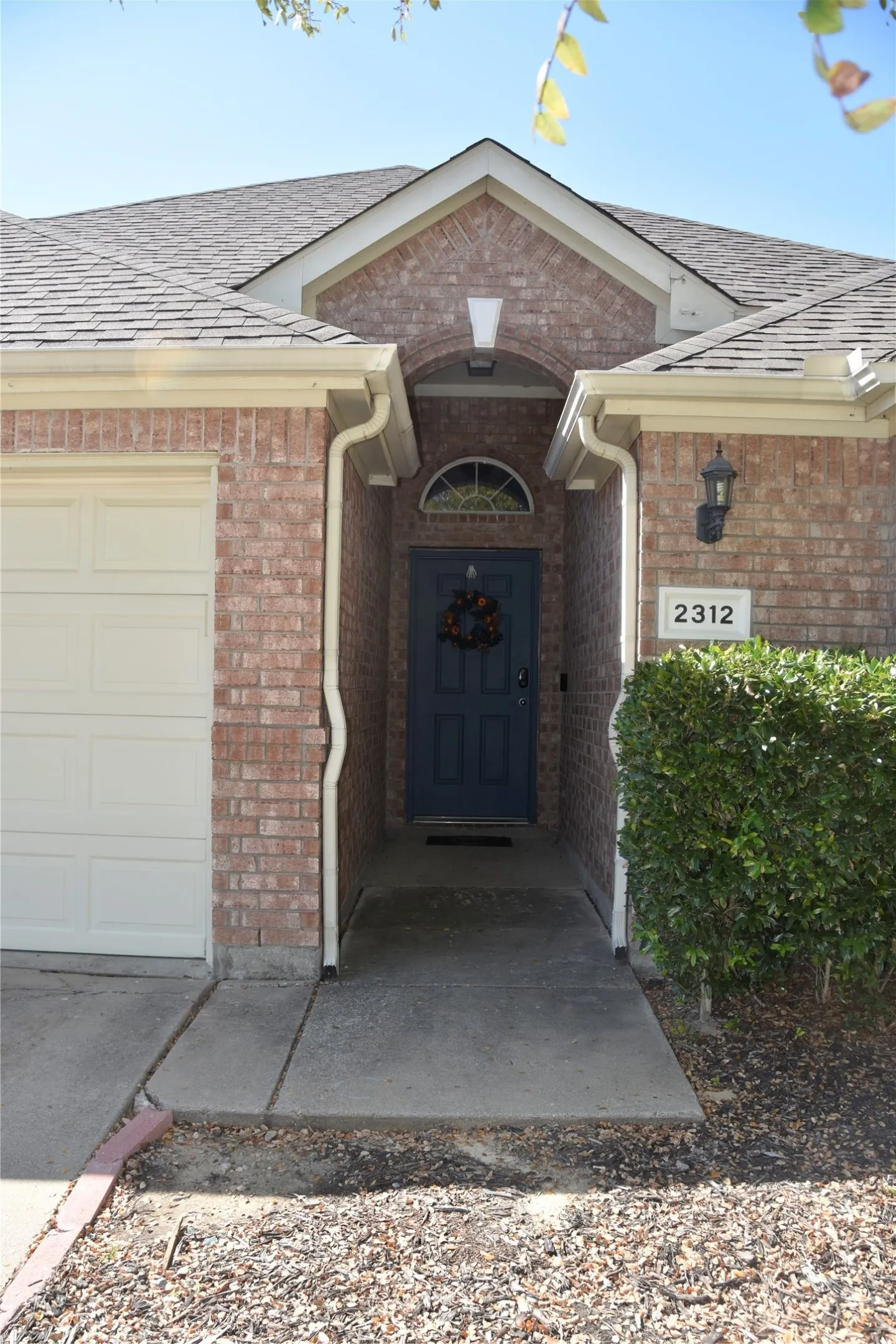 Single Family Residence For Rent in Collin County , 2312 Monroe Drive, Mc Kinney, Texas 75072, 3 Bedroom, 2 Bathroom, 1 Garage spaces, 1,689 Sqft, built in 2005, mls#21408350, Real Estate Agent in Mc Kinney, Homes For Rent in Collin county, Homes For Rent in Mc Kinney, Realtor in Mc Kinney Texas, Real Estate Brokerage Independent Realty Texas, Luminita Cordes Realtor