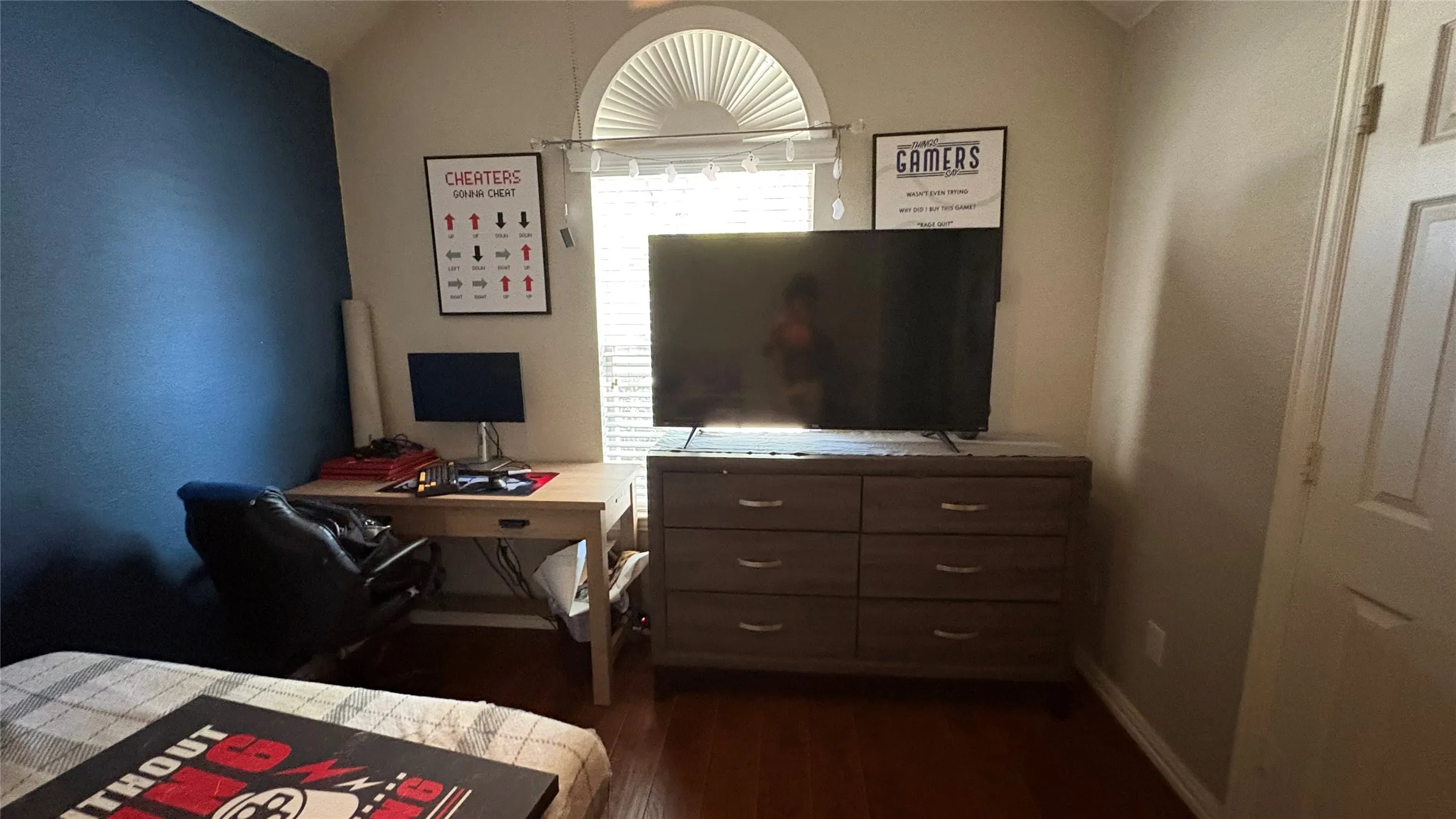 Single Family Residence For Rent in Collin County , 2312 Monroe Drive, Mc Kinney, Texas 75072, 3 Bedroom, 2 Bathroom, 1 Garage spaces, 1,689 Sqft, built in 2005, mls#21408350, Real Estate Agent in Mc Kinney, Homes For Rent in Collin county, Homes For Rent in Mc Kinney, Realtor in Mc Kinney Texas, Real Estate Brokerage Independent Realty Texas, Luminita Cordes Realtor