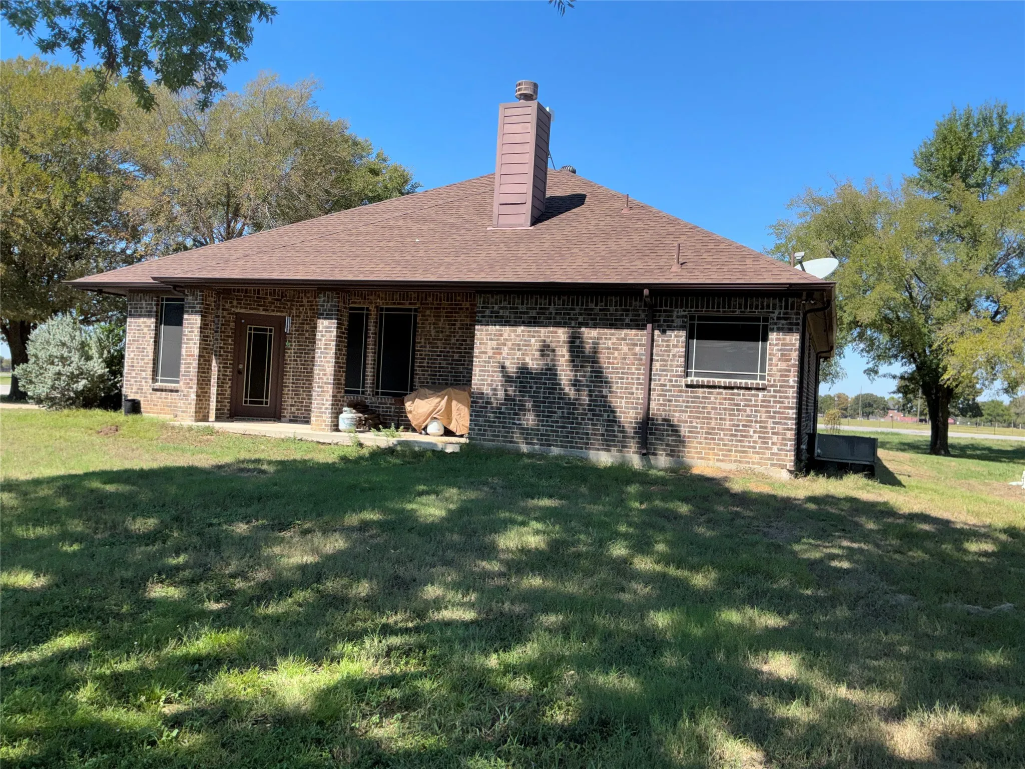 Single Family Residence For Sale in Navarro County , 105 Deer Trail, Kerens, Texas 75144, 3 Bedroom, 3 Bathroom, 2 Garage spaces, 1,886 Sqft, built in 2020, mls#21408513, Real Estate Agent in Kerens, Homes For Sale in Navarro county, Homes For Sale in Kerens, Realtor in Kerens Texas, Real Estate Brokerage Independent Realty Texas, Luminita Cordes Realtor