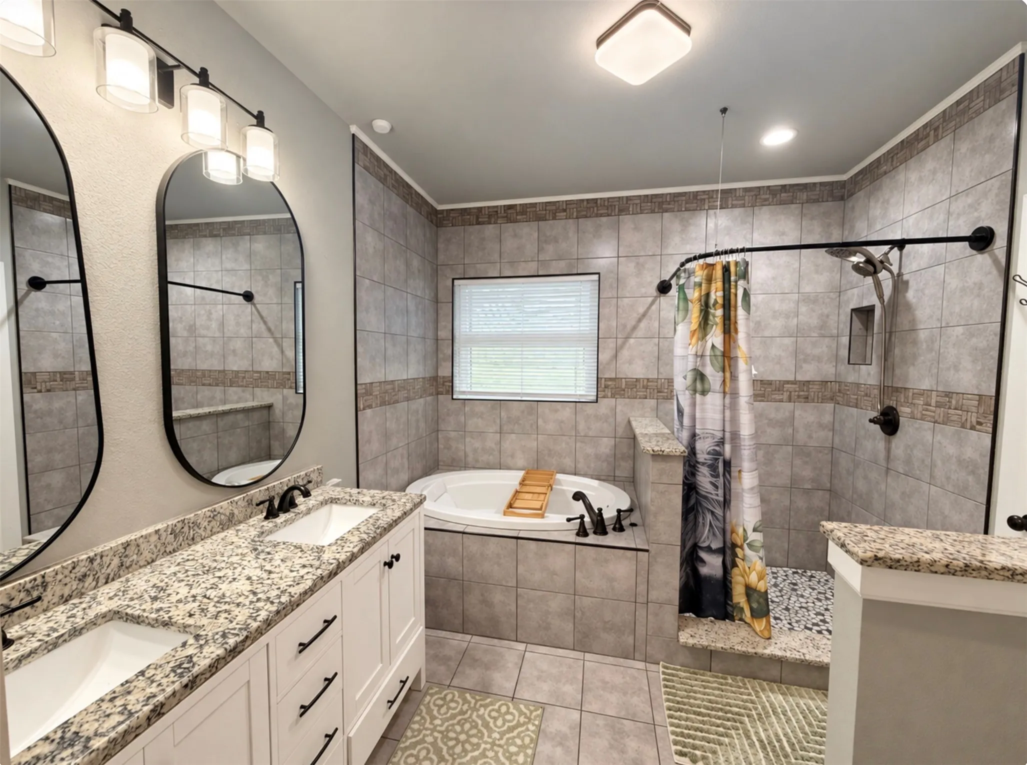 Single Family Residence For Sale in Navarro County , 105 Deer Trail, Kerens, Texas 75144, 3 Bedroom, 3 Bathroom, 2 Garage spaces, 1,886 Sqft, built in 2020, mls#21408513, Real Estate Agent in Kerens, Homes For Sale in Navarro county, Homes For Sale in Kerens, Realtor in Kerens Texas, Real Estate Brokerage Independent Realty Texas, Luminita Cordes Realtor