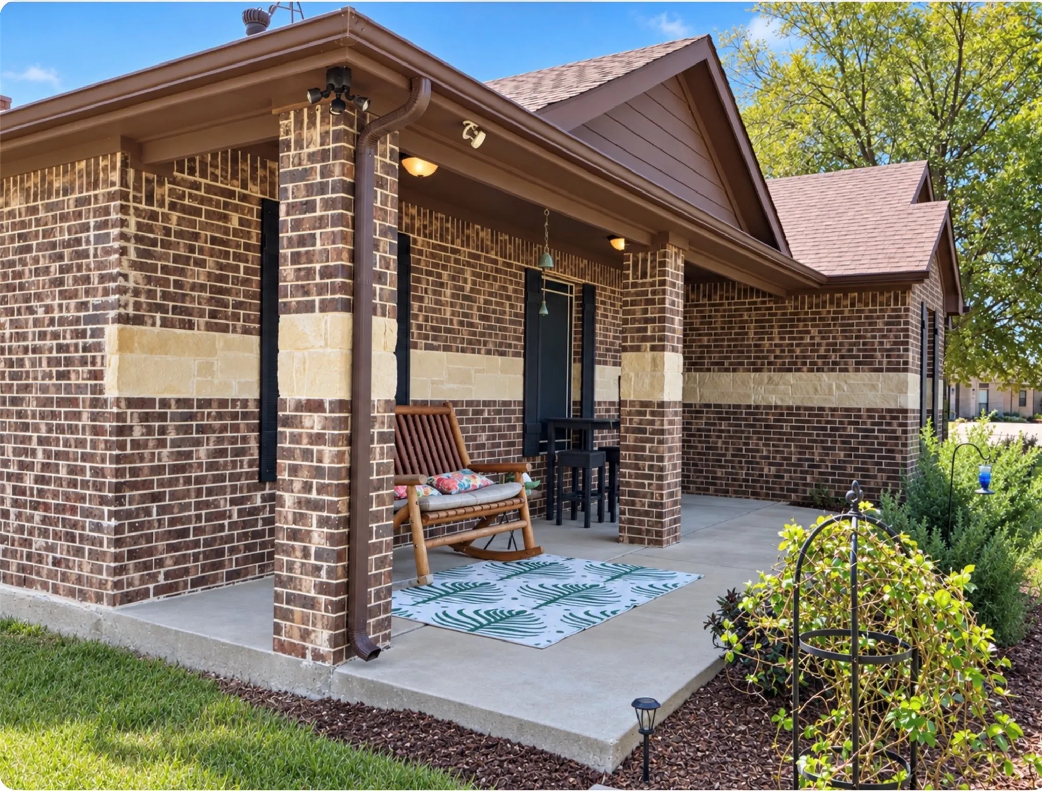 Single Family Residence For Sale in Navarro County , 105 Deer Trail, Kerens, Texas 75144, 3 Bedroom, 3 Bathroom, 2 Garage spaces, 1,886 Sqft, built in 2020, mls#21408513, Real Estate Agent in Kerens, Homes For Sale in Navarro county, Homes For Sale in Kerens, Realtor in Kerens Texas, Real Estate Brokerage Independent Realty Texas, Luminita Cordes Realtor