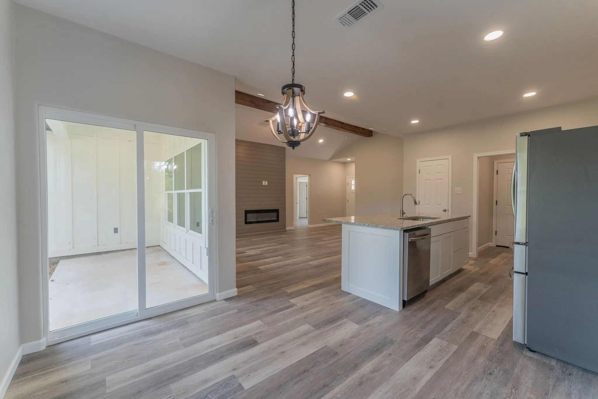 Single Family Residence For Sale in Hopkins County , 921 Putnam, Sulphur Springs, Texas 75482, 3 Bedroom, 2 Bathroom, 2 Garage spaces, 1,326 Sqft, built in 2026, mls#21405733, Real Estate Agent in Sulphur Springs, Homes For Sale in Hopkins county, Homes For Sale in Sulphur Springs, Realtor in Sulphur Springs Texas, Real Estate Brokerage Independent Realty Texas, Luminita Cordes Realtor