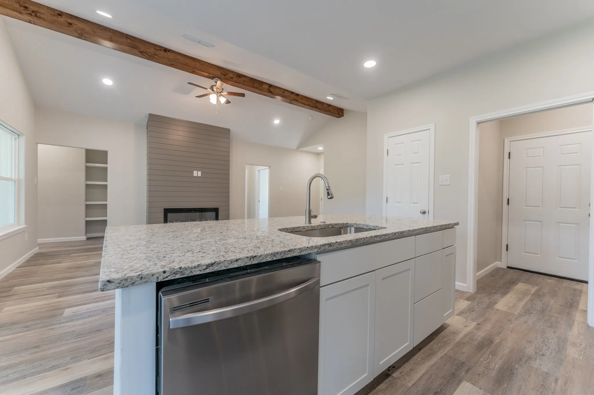 Single Family Residence For Sale in Hopkins County , 921 Putnam, Sulphur Springs, Texas 75482, 3 Bedroom, 2 Bathroom, 2 Garage spaces, 1,326 Sqft, built in 2026, mls#21405733, Real Estate Agent in Sulphur Springs, Homes For Sale in Hopkins county, Homes For Sale in Sulphur Springs, Realtor in Sulphur Springs Texas, Real Estate Brokerage Independent Realty Texas, Luminita Cordes Realtor