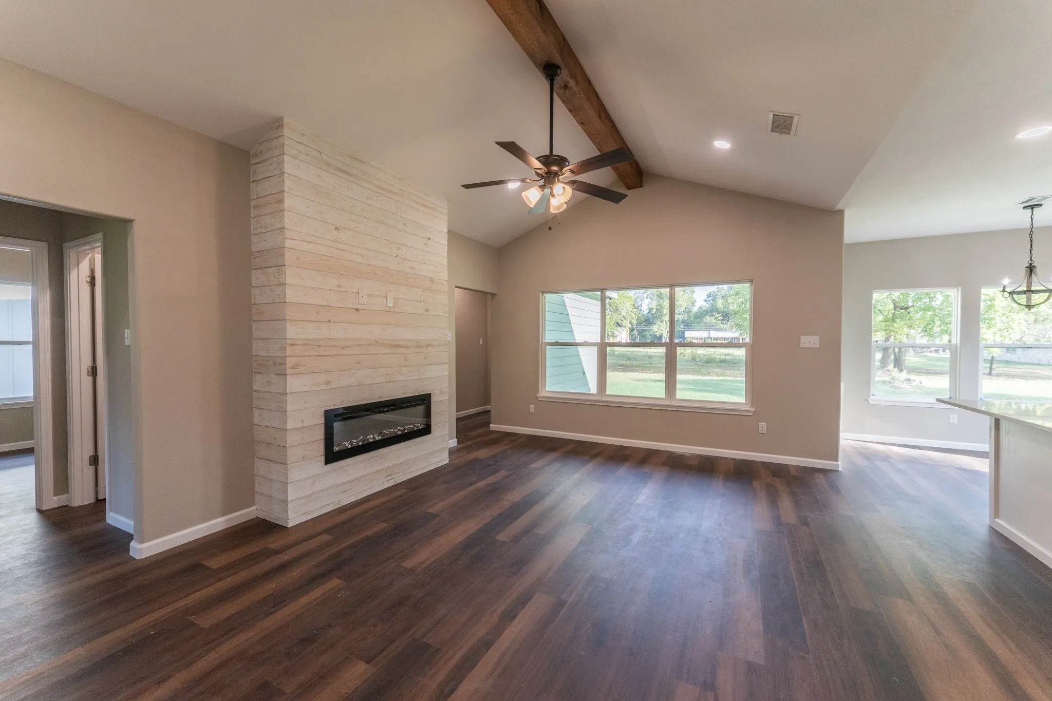 Single Family Residence For Sale in Hopkins County , 923 Putnam Street, Sulphur Springs, Texas 75482, 3 Bedroom, 2 Bathroom, 2 Garage spaces, 1,326 Sqft, built in 2026, mls#21405705, Real Estate Agent in Sulphur Springs, Homes For Sale in Hopkins county, Homes For Sale in Sulphur Springs, Realtor in Sulphur Springs Texas, Real Estate Brokerage Independent Realty Texas, Luminita Cordes Realtor