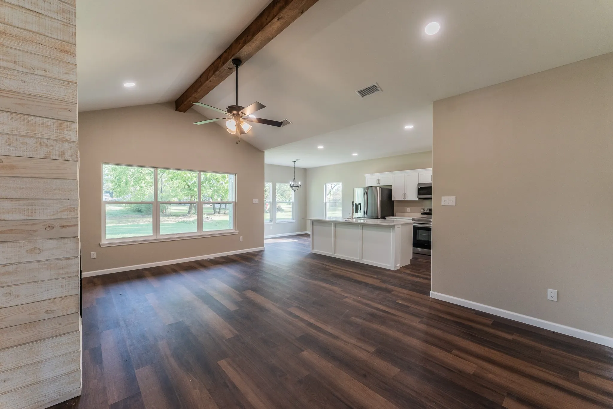Single Family Residence For Sale in Hopkins County , 923 Putnam Street, Sulphur Springs, Texas 75482, 3 Bedroom, 2 Bathroom, 2 Garage spaces, 1,326 Sqft, built in 2026, mls#21405705, Real Estate Agent in Sulphur Springs, Homes For Sale in Hopkins county, Homes For Sale in Sulphur Springs, Realtor in Sulphur Springs Texas, Real Estate Brokerage Independent Realty Texas, Luminita Cordes Realtor