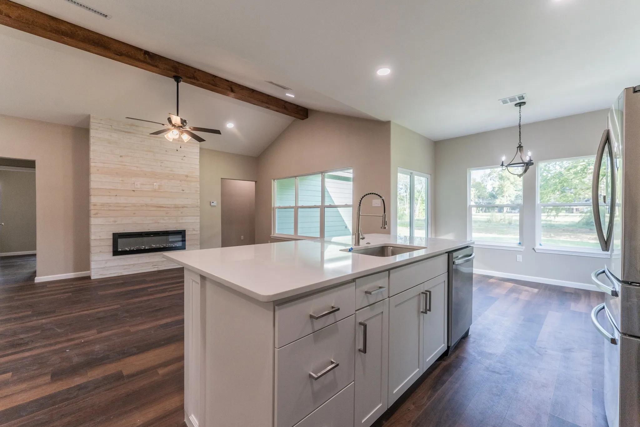 Single Family Residence For Sale in Hopkins County , 923 Putnam Street, Sulphur Springs, Texas 75482, 3 Bedroom, 2 Bathroom, 2 Garage spaces, 1,326 Sqft, built in 2026, mls#21405705, Real Estate Agent in Sulphur Springs, Homes For Sale in Hopkins county, Homes For Sale in Sulphur Springs, Realtor in Sulphur Springs Texas, Real Estate Brokerage Independent Realty Texas, Luminita Cordes Realtor