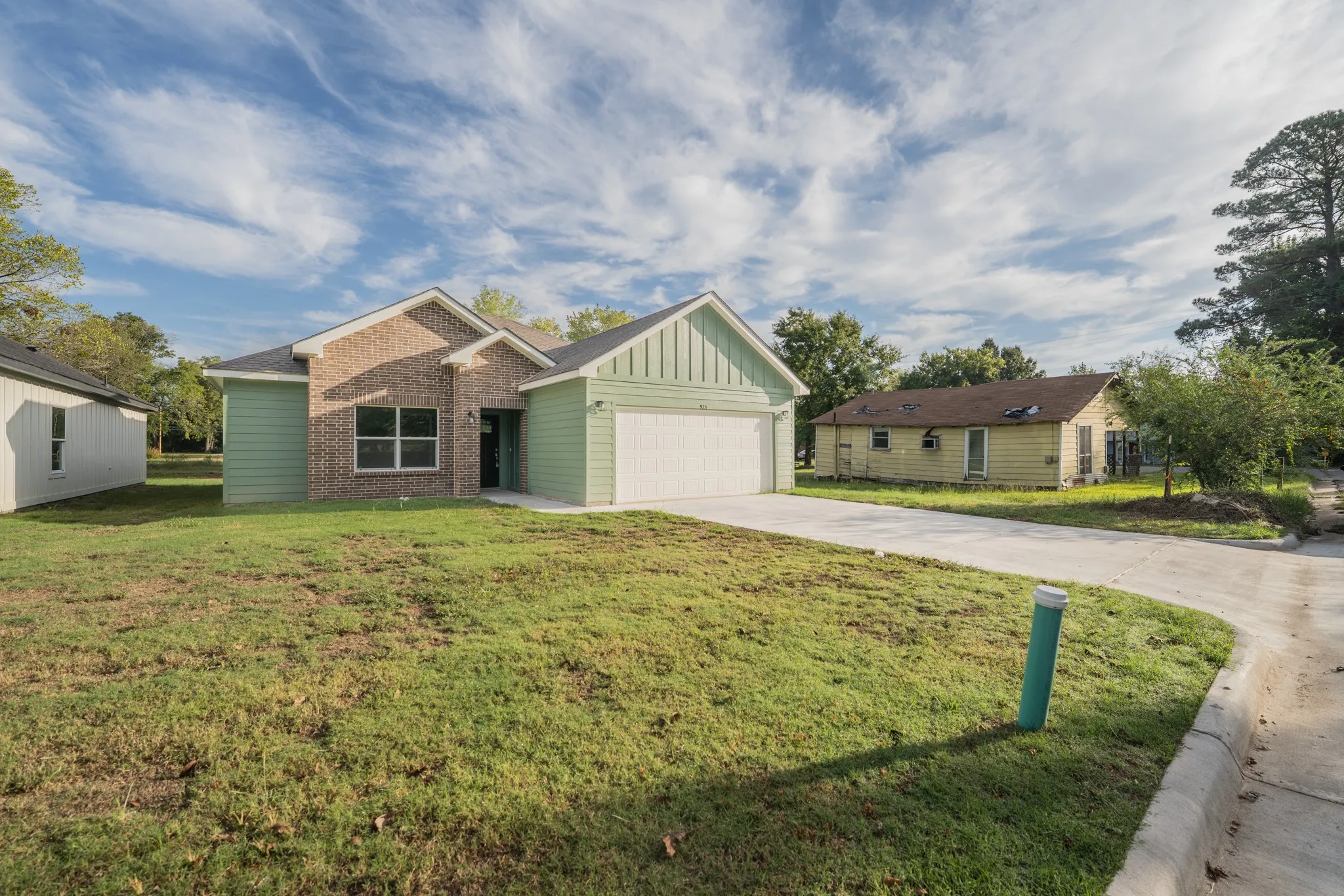 Single Family Residence For Sale in Hopkins County , 923 Putnam Street, Sulphur Springs, Texas 75482, 3 Bedroom, 2 Bathroom, 2 Garage spaces, 1,326 Sqft, built in 2026, mls#21405705, Real Estate Agent in Sulphur Springs, Homes For Sale in Hopkins county, Homes For Sale in Sulphur Springs, Realtor in Sulphur Springs Texas, Real Estate Brokerage Independent Realty Texas, Luminita Cordes Realtor
