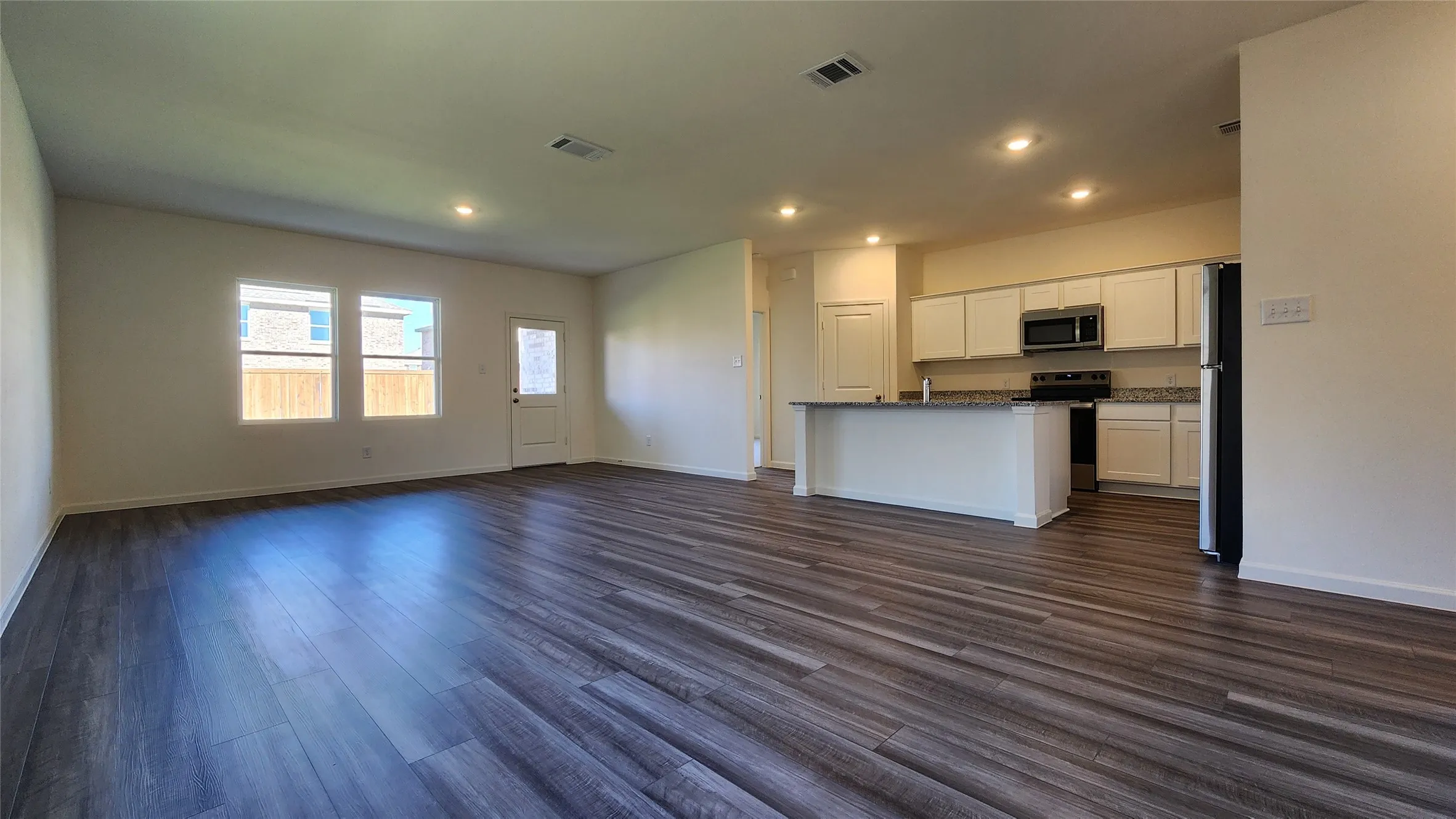 Single Family Residence For Rent