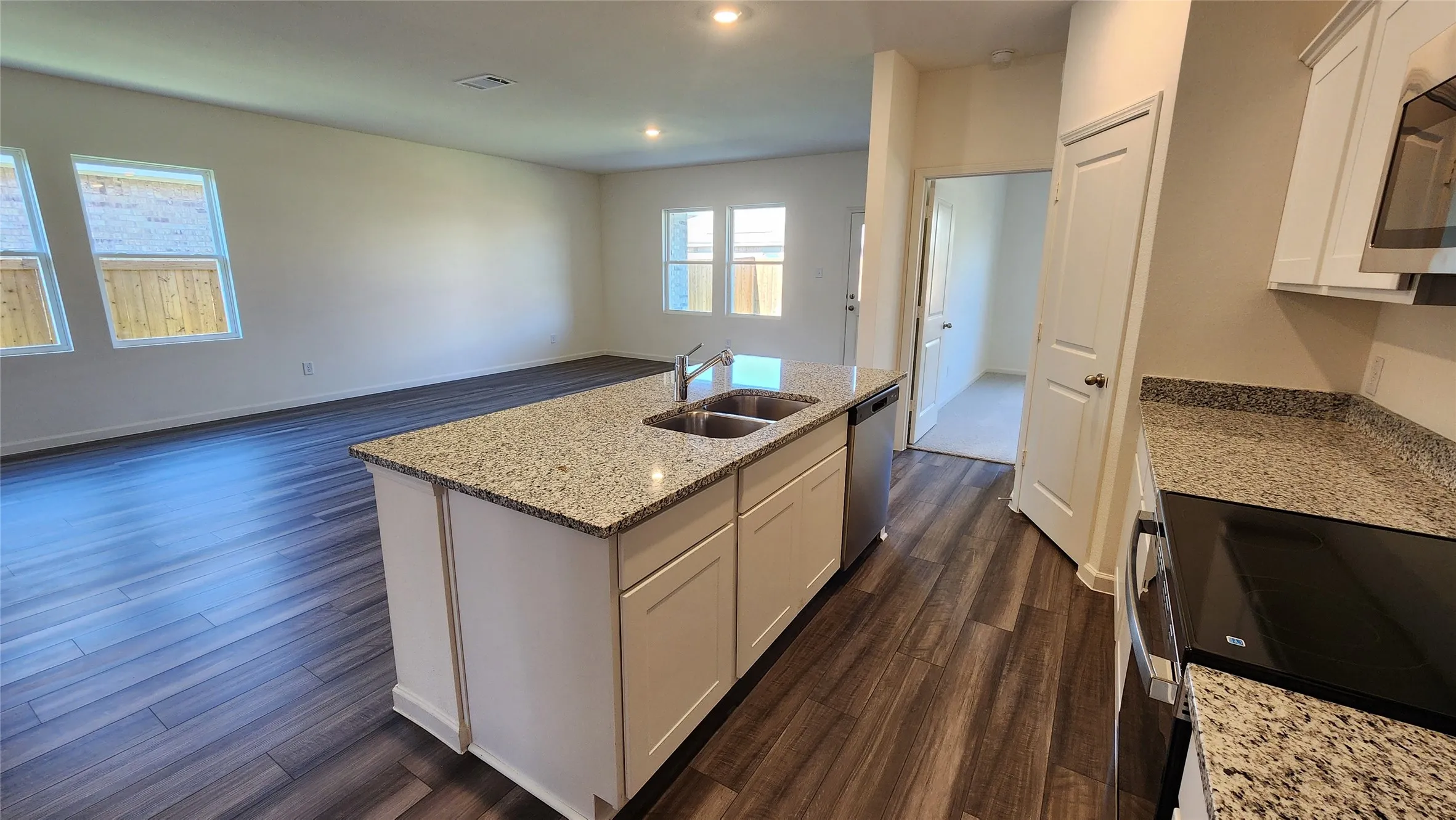 Single Family Residence For Rent in Kaufman County , 1242 Lambert Lane, Forney, Texas 75126, 4 Bedroom, 3 Bathroom, 2 Garage spaces, 1,912 Sqft, built in 2026, mls#21408558, Real Estate Agent in Forney, Homes For Rent in Kaufman county, Homes For Rent in Forney, Realtor in Forney Texas, Real Estate Brokerage Independent Realty Texas, Luminita Cordes Realtor