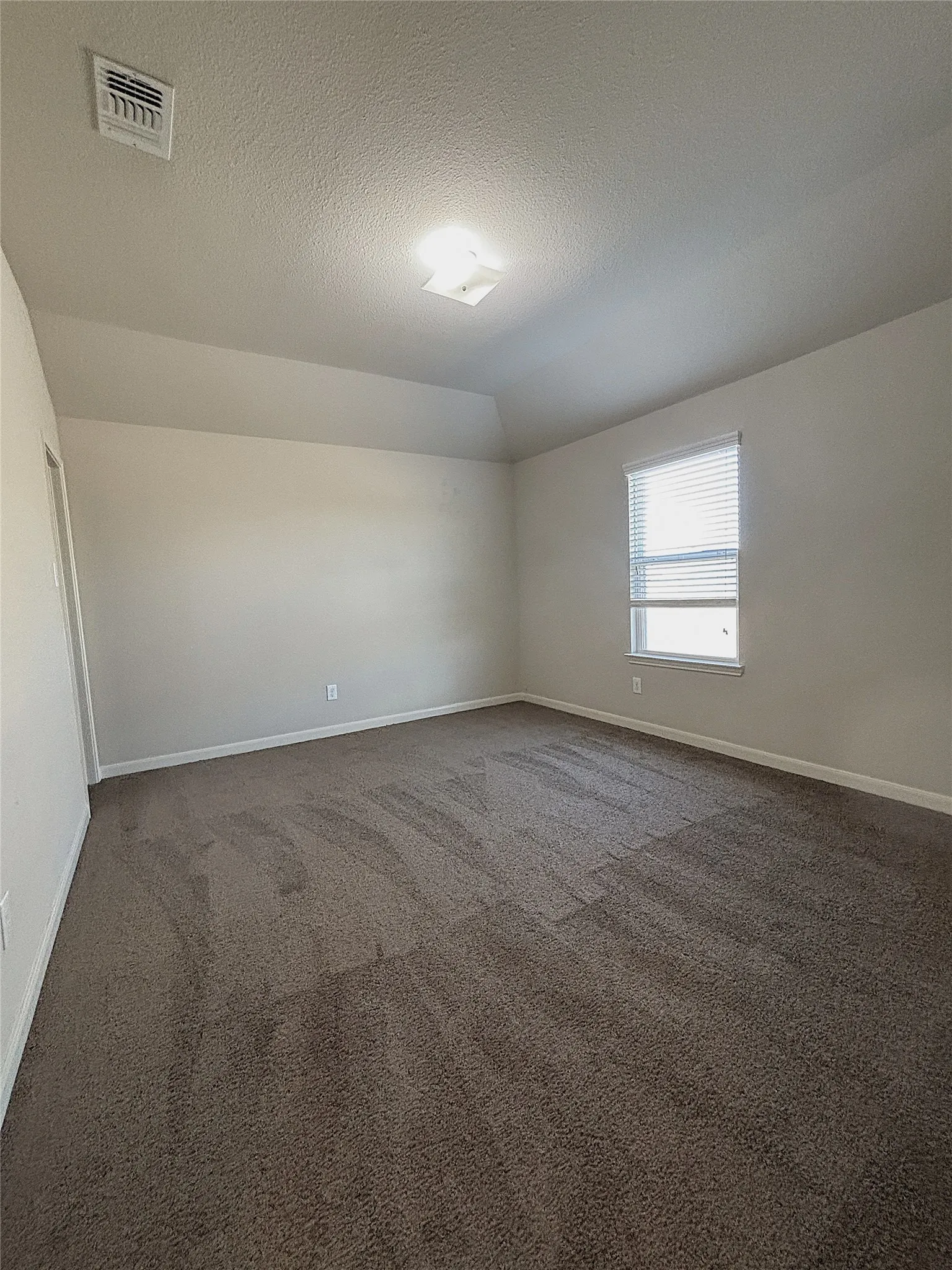 Single Family Residence For Rent in Kaufman County , 5030 Royal Springs Drive, Forney, Texas 75126, 5 Bedroom, 4 Bathroom, 2 Garage spaces, 2,956 Sqft, built in 2016, mls#21408594, Real Estate Agent in Forney, Homes For Rent in Kaufman county, Homes For Rent in Forney, Realtor in Forney Texas, Real Estate Brokerage Independent Realty Texas, Luminita Cordes Realtor