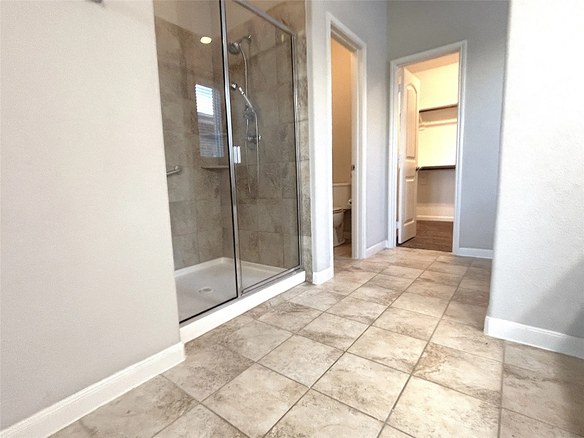 Single Family Residence For Rent in Kaufman County , 5030 Royal Springs Drive, Forney, Texas 75126, 5 Bedroom, 4 Bathroom, 2 Garage spaces, 2,956 Sqft, built in 2016, mls#21408594, Real Estate Agent in Forney, Homes For Rent in Kaufman county, Homes For Rent in Forney, Realtor in Forney Texas, Real Estate Brokerage Independent Realty Texas, Luminita Cordes Realtor