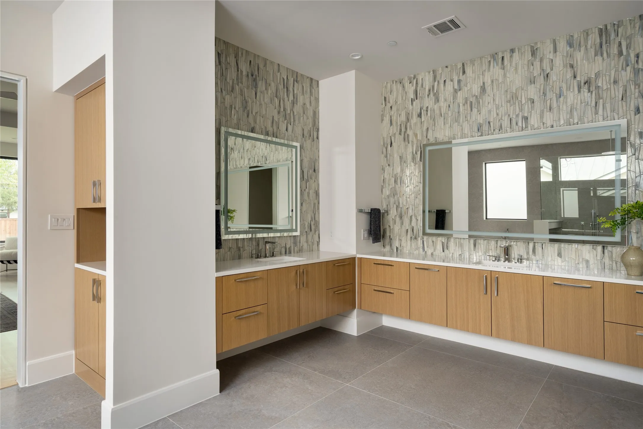 Single Family Residence For Rent in Dallas County , 7522 Midbury Drive, Dallas, Texas 75230, 6 Bedroom, 8 Bathroom, 3 Garage spaces, 6,748 Sqft, built in 2024, mls#21403637, Real Estate Agent in Dallas, Homes For Rent in Dallas county, Homes For Rent in Dallas, Realtor in Dallas Texas, Real Estate Brokerage Independent Realty Texas, Luminita Cordes Realtor