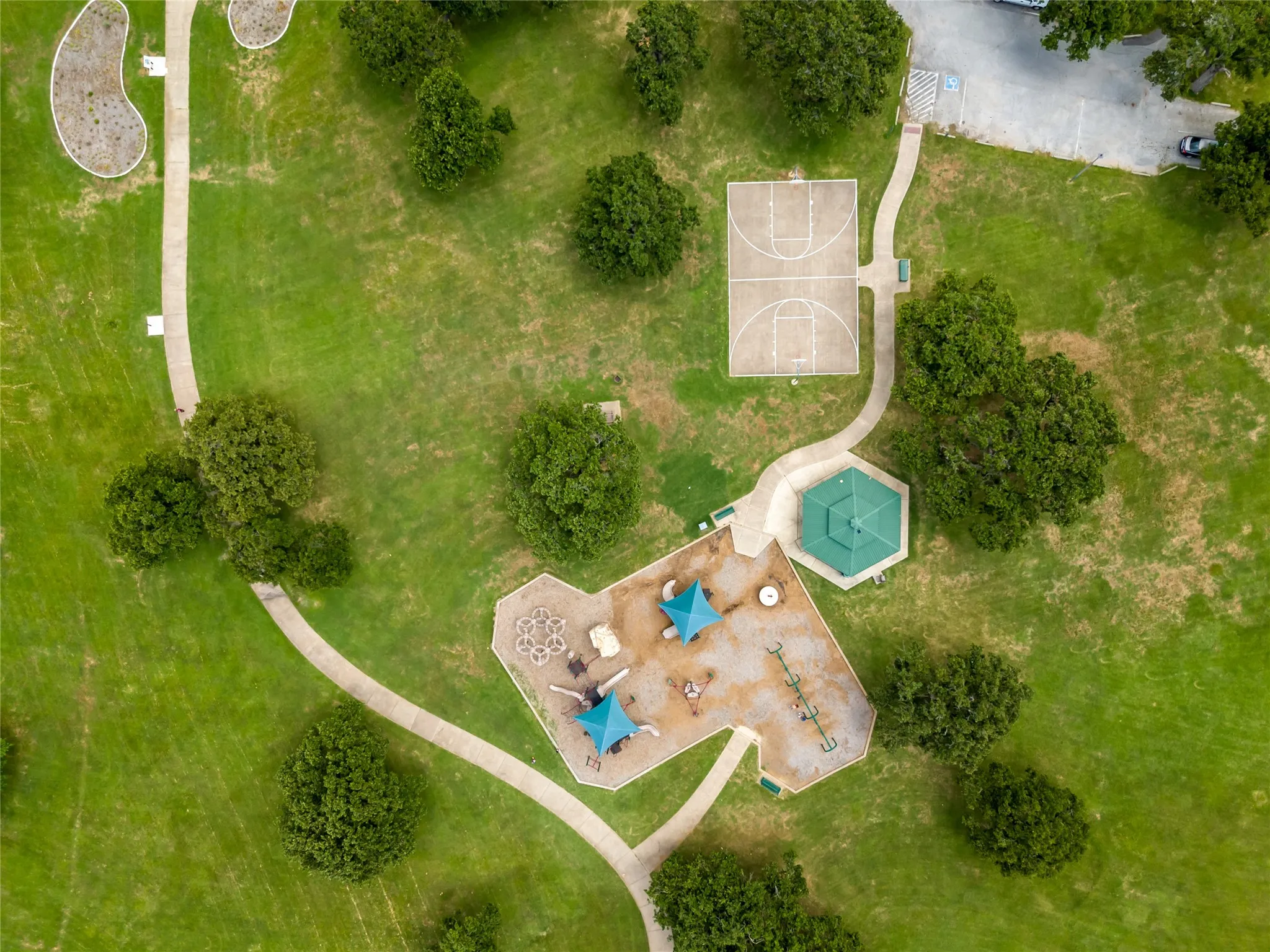 Easy access to park and trails for walking or biking