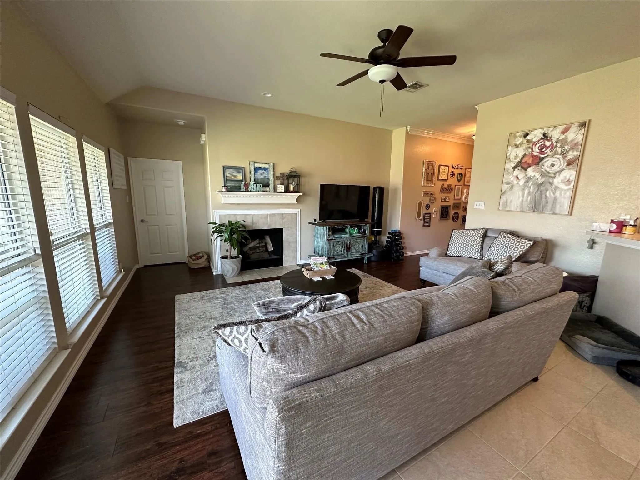 Single Family Residence For Rent in Collin County , 1208 Lazy Lane, Mc Kinney, Texas 75072, 3 Bedroom, 2 Bathroom, 2 Garage spaces, 1,628 Sqft, built in 2005, mls#21408602, Real Estate Agent in Mc Kinney, Homes For Rent in Collin county, Homes For Rent in Mc Kinney, Realtor in Mc Kinney Texas, Real Estate Brokerage Independent Realty Texas, Luminita Cordes Realtor
