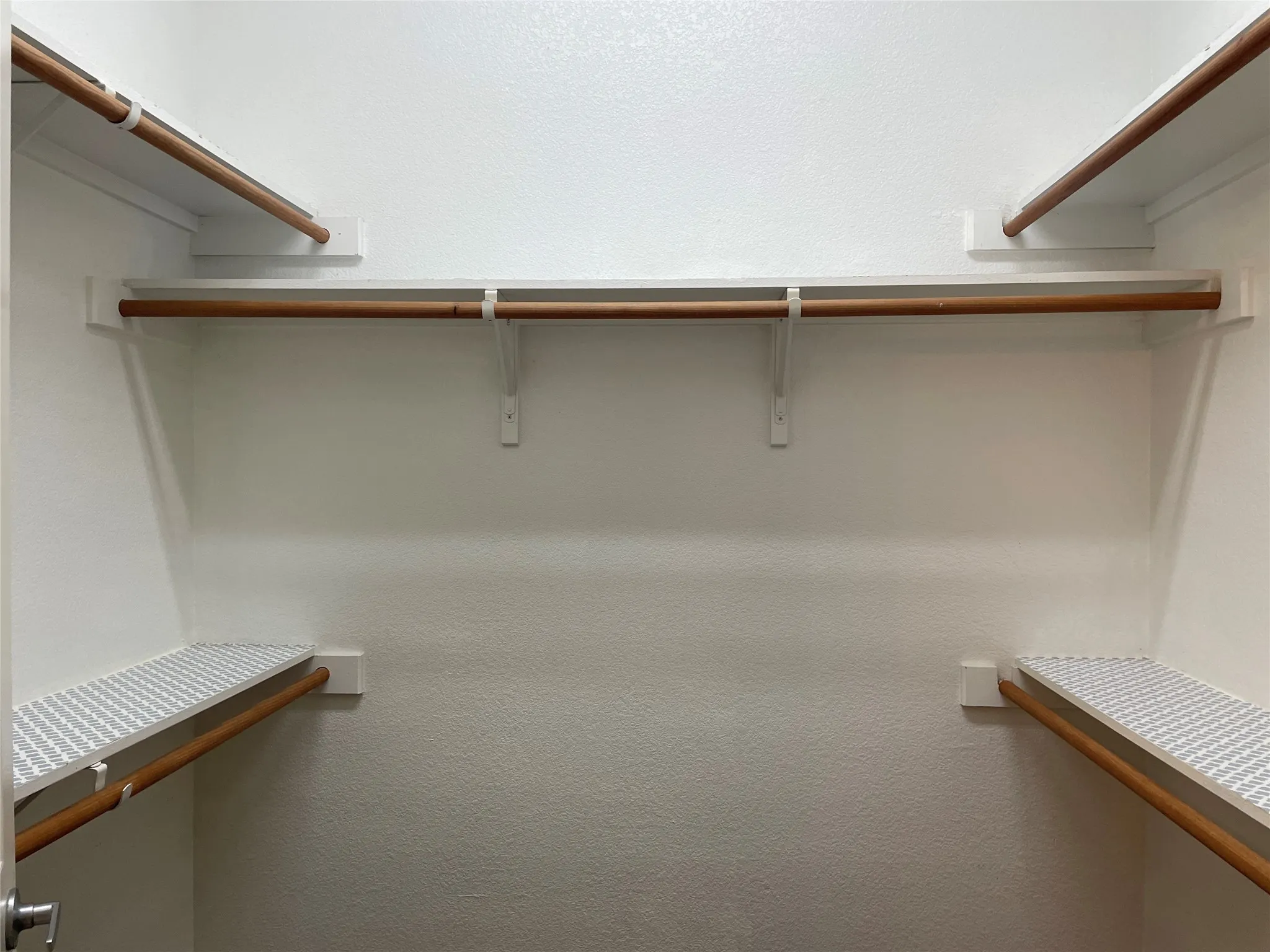Single Family Residence For Rent in Collin County , 1208 Lazy Lane, Mc Kinney, Texas 75072, 3 Bedroom, 2 Bathroom, 2 Garage spaces, 1,628 Sqft, built in 2005, mls#21408602, Real Estate Agent in Mc Kinney, Homes For Rent in Collin county, Homes For Rent in Mc Kinney, Realtor in Mc Kinney Texas, Real Estate Brokerage Independent Realty Texas, Luminita Cordes Realtor