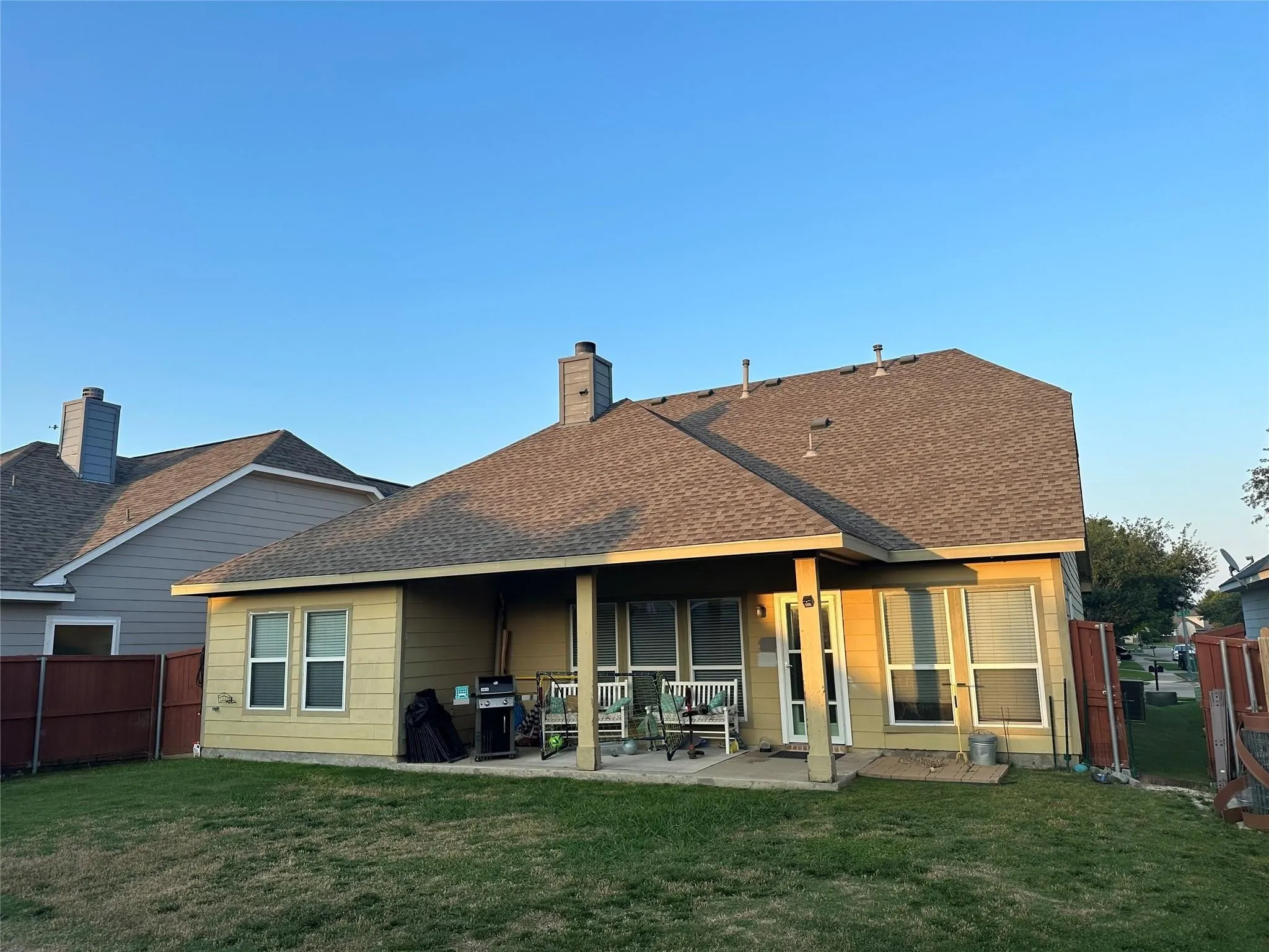 Single Family Residence For Rent in Collin County , 1208 Lazy Lane, Mc Kinney, Texas 75072, 3 Bedroom, 2 Bathroom, 2 Garage spaces, 1,628 Sqft, built in 2005, mls#21408602, Real Estate Agent in Mc Kinney, Homes For Rent in Collin county, Homes For Rent in Mc Kinney, Realtor in Mc Kinney Texas, Real Estate Brokerage Independent Realty Texas, Luminita Cordes Realtor
