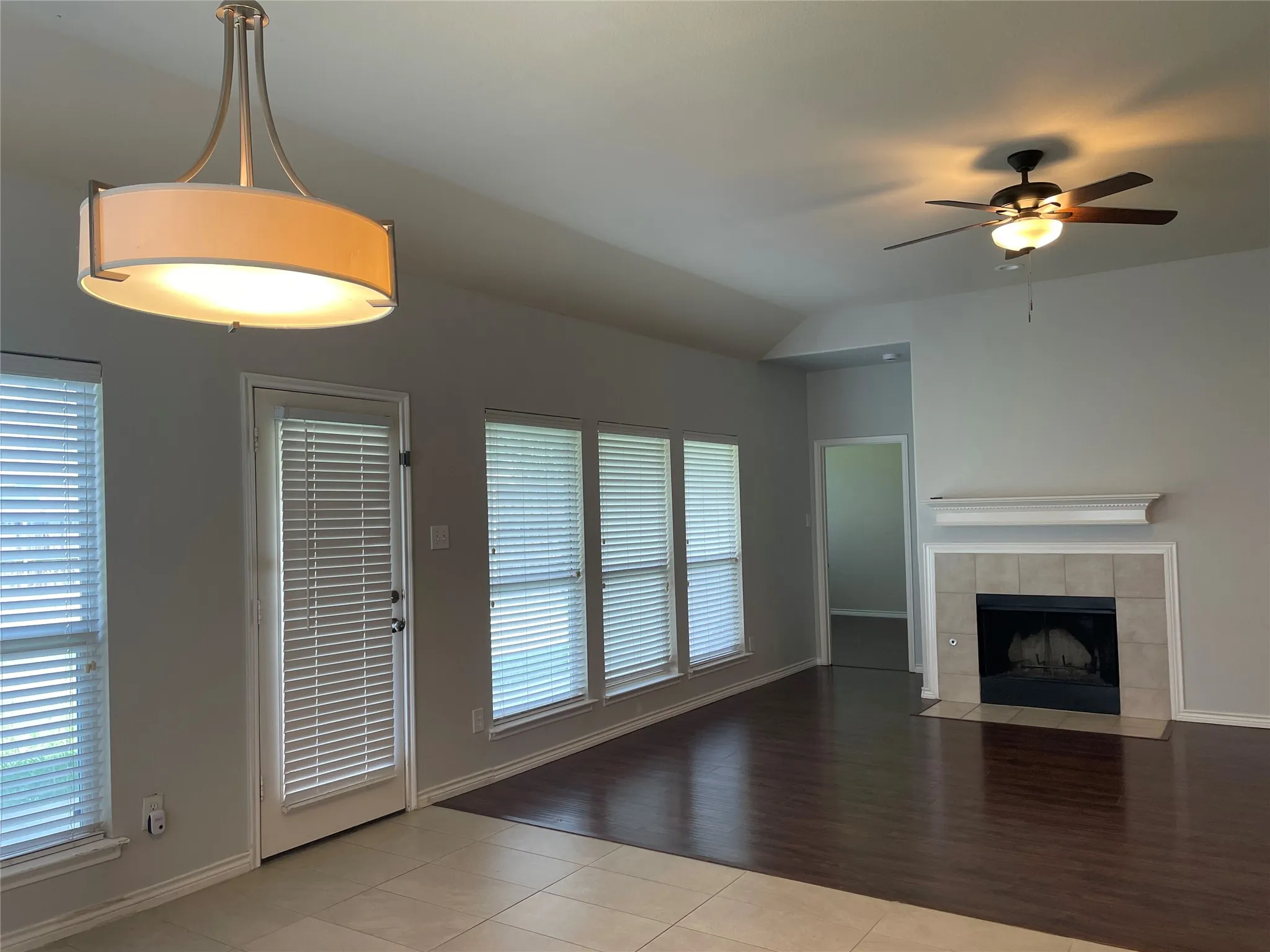 Single Family Residence For Rent in Collin County , 1208 Lazy Lane, Mc Kinney, Texas 75072, 3 Bedroom, 2 Bathroom, 2 Garage spaces, 1,628 Sqft, built in 2005, mls#21408602, Real Estate Agent in Mc Kinney, Homes For Rent in Collin county, Homes For Rent in Mc Kinney, Realtor in Mc Kinney Texas, Real Estate Brokerage Independent Realty Texas, Luminita Cordes Realtor