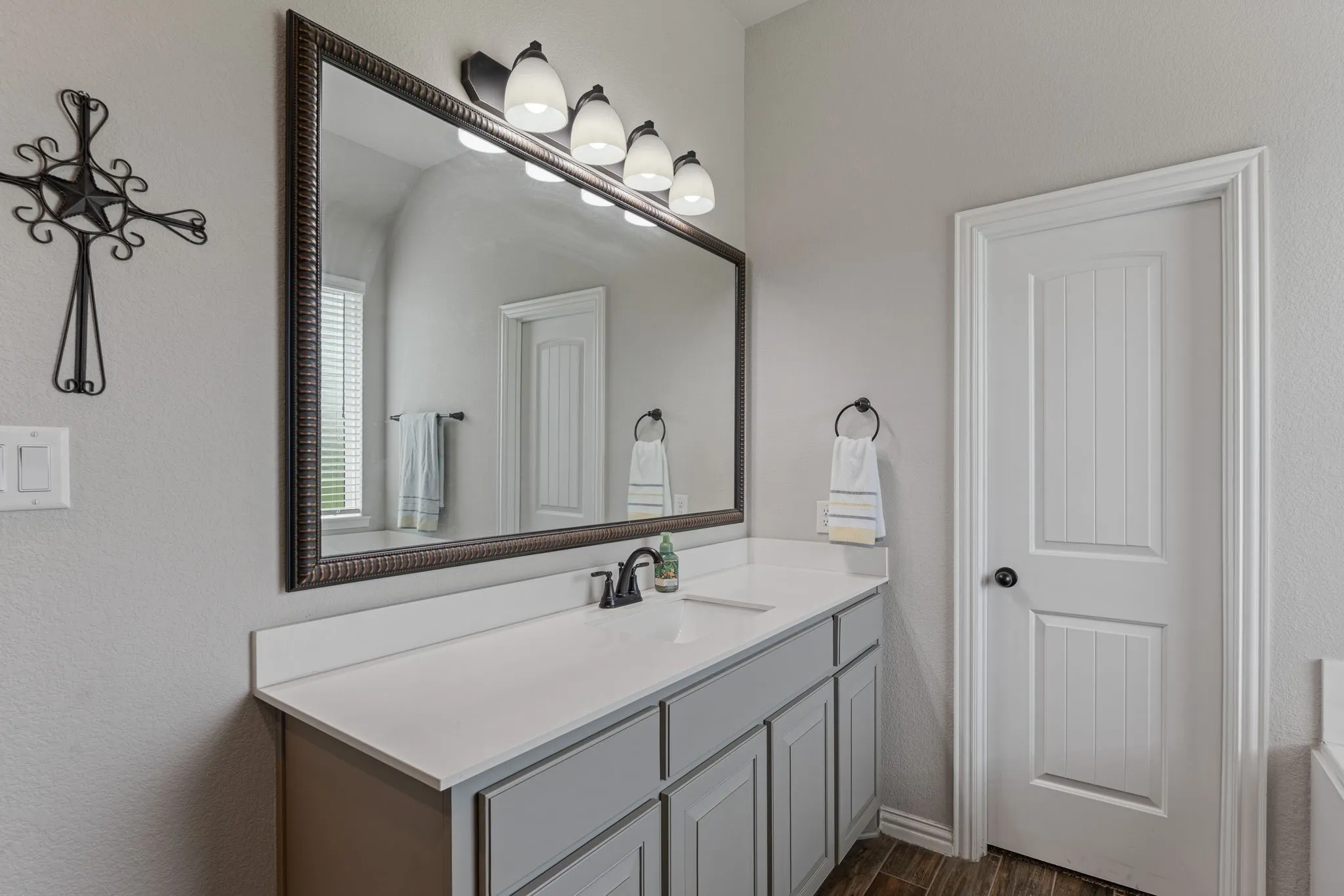 Single Family Residence For Rent in Collin County , 1089 Emilia Drive, Farmersville, Texas 75442, 4 Bedroom, 3 Bathroom, 3 Garage spaces, 2,525 Sqft, built in 2021, mls#21407758, Real Estate Agent in Farmersville, Homes For Rent in Collin county, Homes For Rent in Farmersville, Realtor in Farmersville Texas, Real Estate Brokerage Independent Realty Texas, Luminita Cordes Realtor