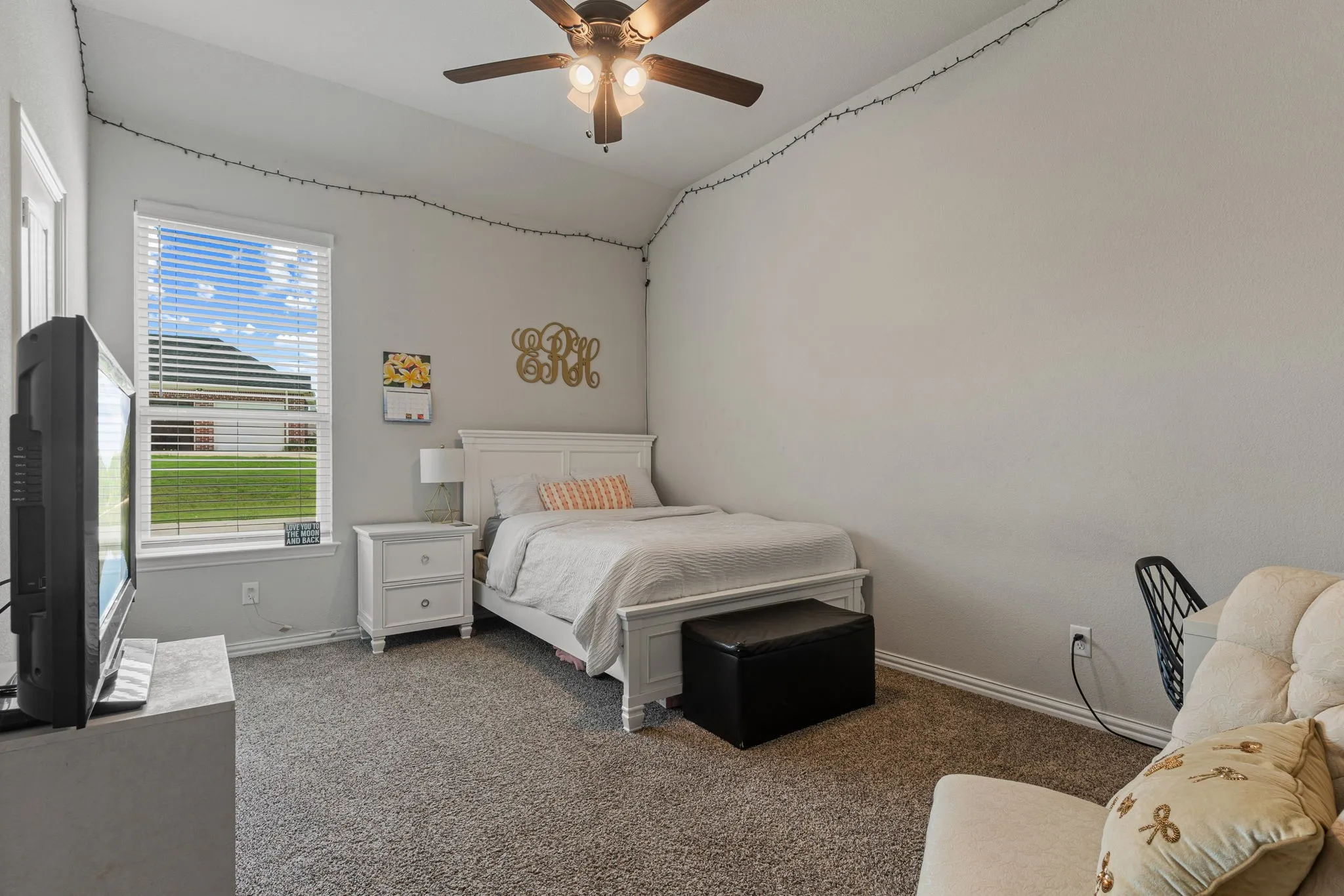 Single Family Residence For Rent in Collin County , 1089 Emilia Drive, Farmersville, Texas 75442, 4 Bedroom, 3 Bathroom, 3 Garage spaces, 2,525 Sqft, built in 2021, mls#21407758, Real Estate Agent in Farmersville, Homes For Rent in Collin county, Homes For Rent in Farmersville, Realtor in Farmersville Texas, Real Estate Brokerage Independent Realty Texas, Luminita Cordes Realtor