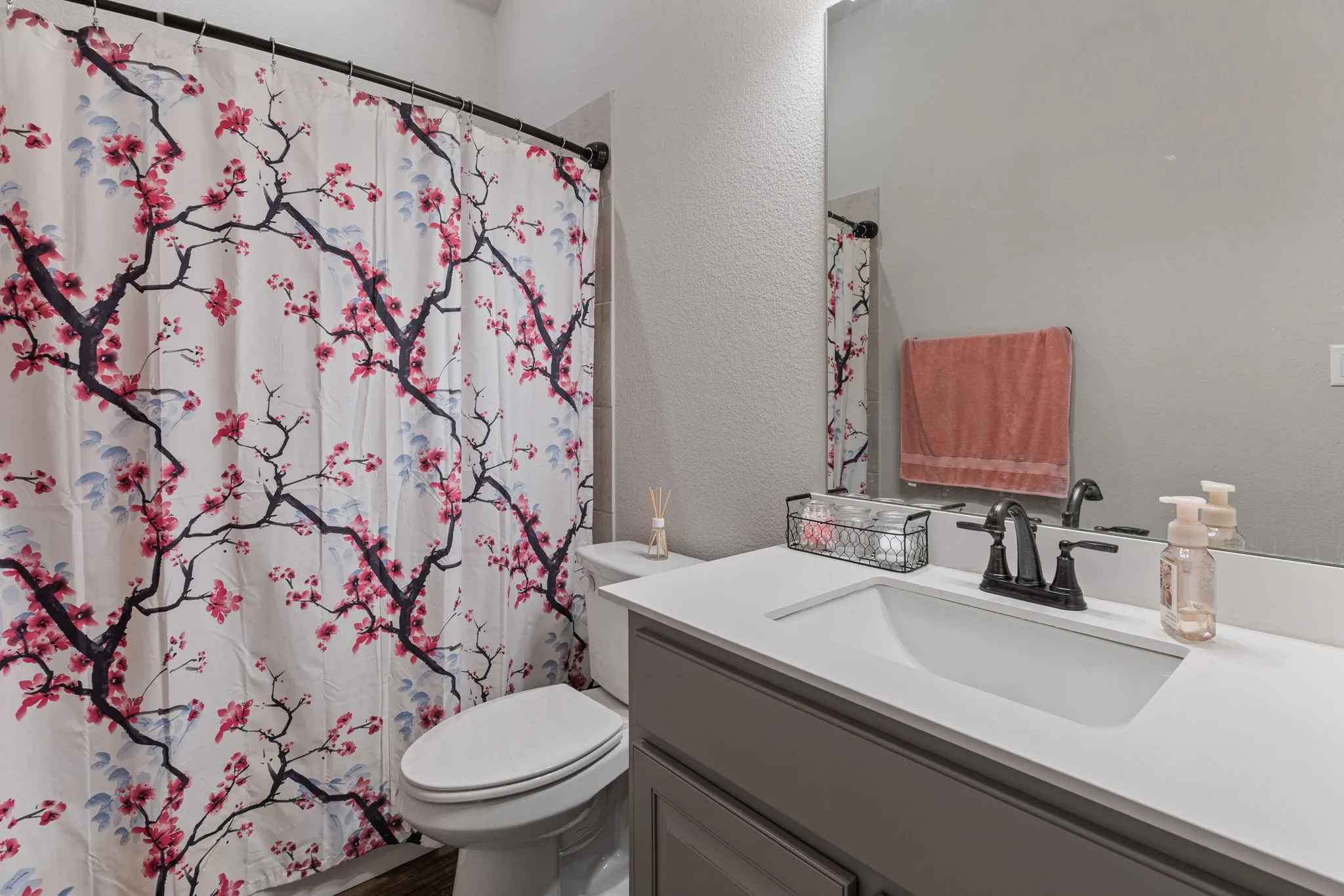 Single Family Residence For Rent in Collin County , 1089 Emilia Drive, Farmersville, Texas 75442, 4 Bedroom, 3 Bathroom, 3 Garage spaces, 2,525 Sqft, built in 2021, mls#21407758, Real Estate Agent in Farmersville, Homes For Rent in Collin county, Homes For Rent in Farmersville, Realtor in Farmersville Texas, Real Estate Brokerage Independent Realty Texas, Luminita Cordes Realtor
