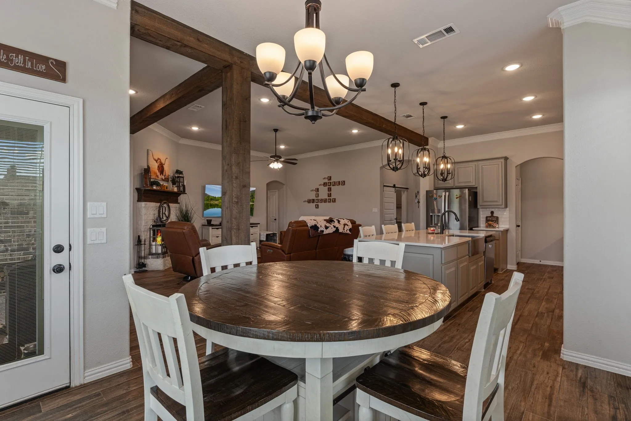 Single Family Residence For Rent in Collin County , 1089 Emilia Drive, Farmersville, Texas 75442, 4 Bedroom, 3 Bathroom, 3 Garage spaces, 2,525 Sqft, built in 2021, mls#21407758, Real Estate Agent in Farmersville, Homes For Rent in Collin county, Homes For Rent in Farmersville, Realtor in Farmersville Texas, Real Estate Brokerage Independent Realty Texas, Luminita Cordes Realtor