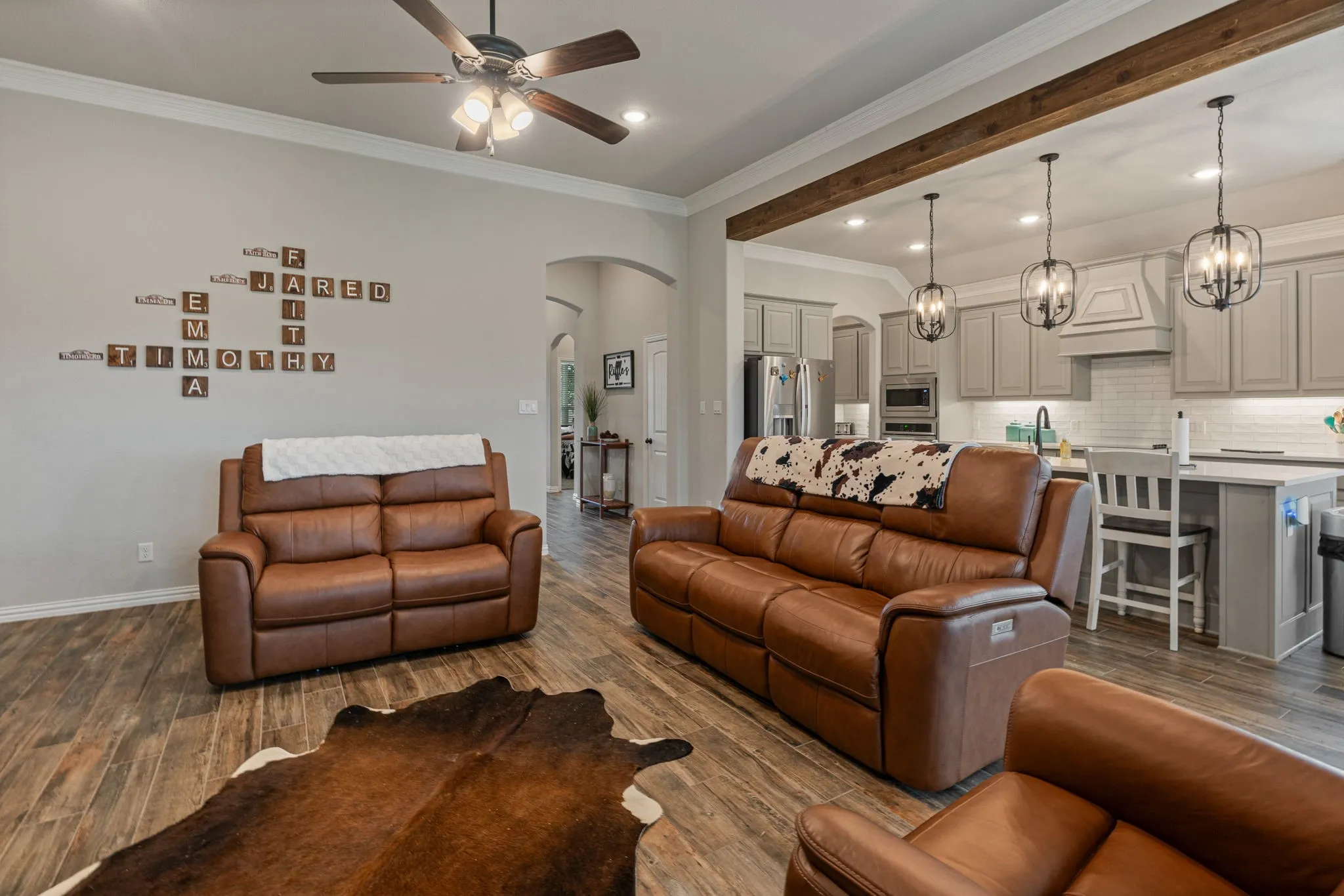 Single Family Residence For Rent in Collin County , 1089 Emilia Drive, Farmersville, Texas 75442, 4 Bedroom, 3 Bathroom, 3 Garage spaces, 2,525 Sqft, built in 2021, mls#21407758, Real Estate Agent in Farmersville, Homes For Rent in Collin county, Homes For Rent in Farmersville, Realtor in Farmersville Texas, Real Estate Brokerage Independent Realty Texas, Luminita Cordes Realtor