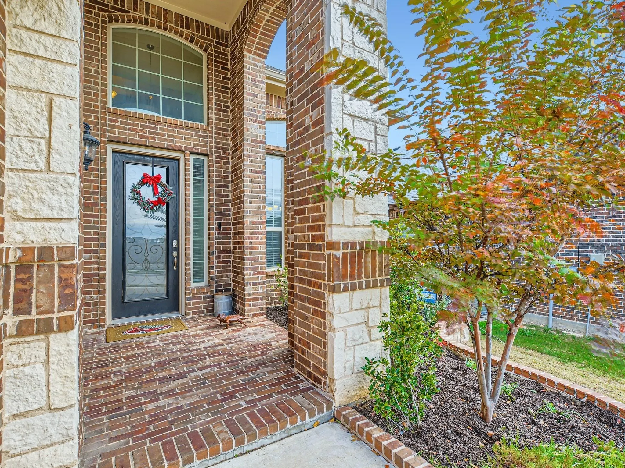 Single Family Residence For Sale in Tarrant County , 10036 Bodega Bay Road, Fort Worth, Texas 76177, 4 Bedroom, 3 Bathroom, 2 Garage spaces, 2,826 Sqft, built in 2017, mls#21408580, Real Estate Agent in Fort Worth, Homes For Sale in Tarrant county, Homes For Sale in Fort Worth, Realtor in Fort Worth Texas, Real Estate Brokerage Independent Realty Texas, Luminita Cordes Realtor
