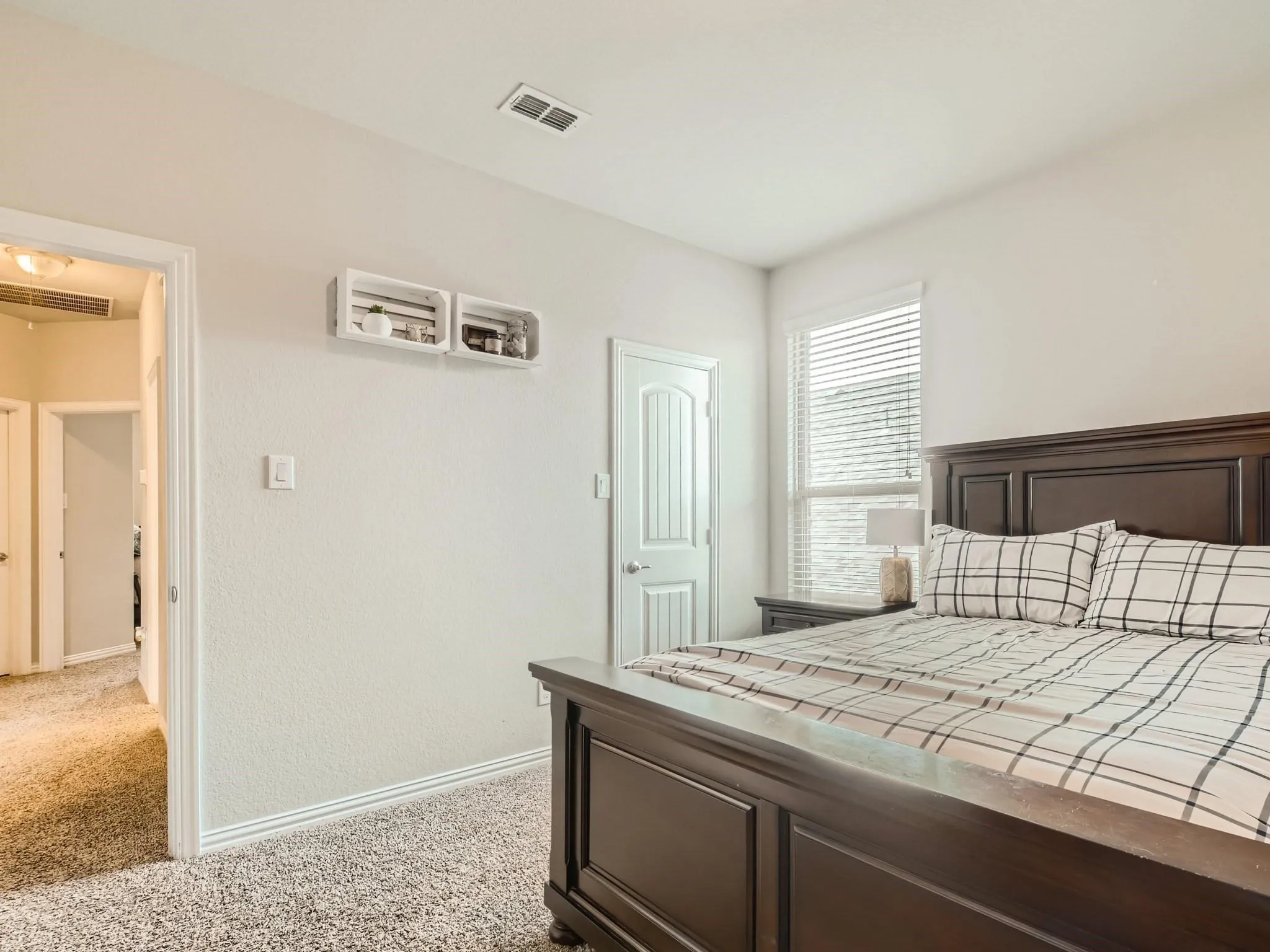 Single Family Residence For Sale in Tarrant County , 10036 Bodega Bay Road, Fort Worth, Texas 76177, 4 Bedroom, 3 Bathroom, 2 Garage spaces, 2,826 Sqft, built in 2017, mls#21408580, Real Estate Agent in Fort Worth, Homes For Sale in Tarrant county, Homes For Sale in Fort Worth, Realtor in Fort Worth Texas, Real Estate Brokerage Independent Realty Texas, Luminita Cordes Realtor