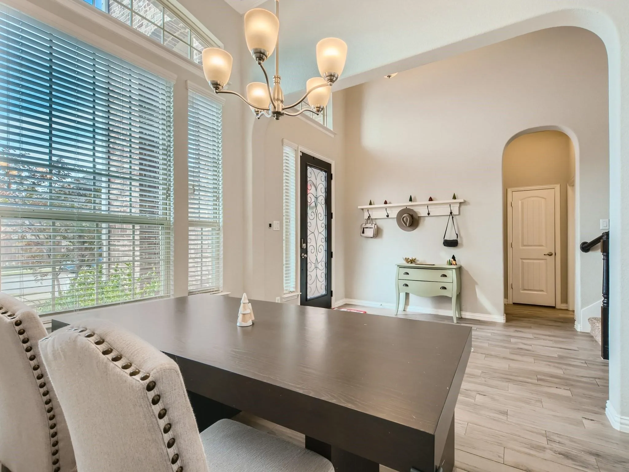 Single Family Residence For Sale in Tarrant County , 10036 Bodega Bay Road, Fort Worth, Texas 76177, 4 Bedroom, 3 Bathroom, 2 Garage spaces, 2,826 Sqft, built in 2017, mls#21408580, Real Estate Agent in Fort Worth, Homes For Sale in Tarrant county, Homes For Sale in Fort Worth, Realtor in Fort Worth Texas, Real Estate Brokerage Independent Realty Texas, Luminita Cordes Realtor