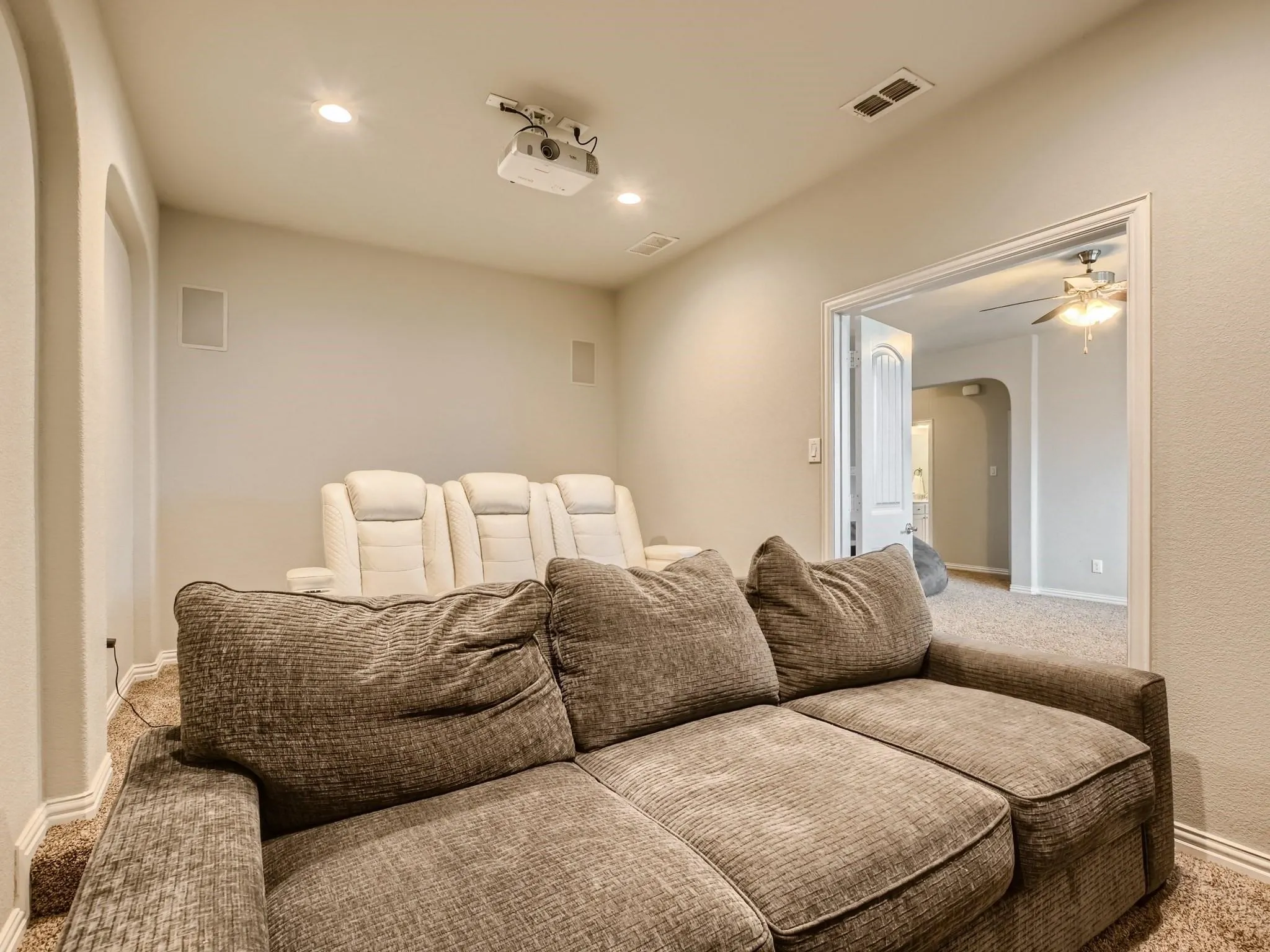 Single Family Residence For Sale in Tarrant County , 10036 Bodega Bay Road, Fort Worth, Texas 76177, 4 Bedroom, 3 Bathroom, 2 Garage spaces, 2,826 Sqft, built in 2017, mls#21408580, Real Estate Agent in Fort Worth, Homes For Sale in Tarrant county, Homes For Sale in Fort Worth, Realtor in Fort Worth Texas, Real Estate Brokerage Independent Realty Texas, Luminita Cordes Realtor