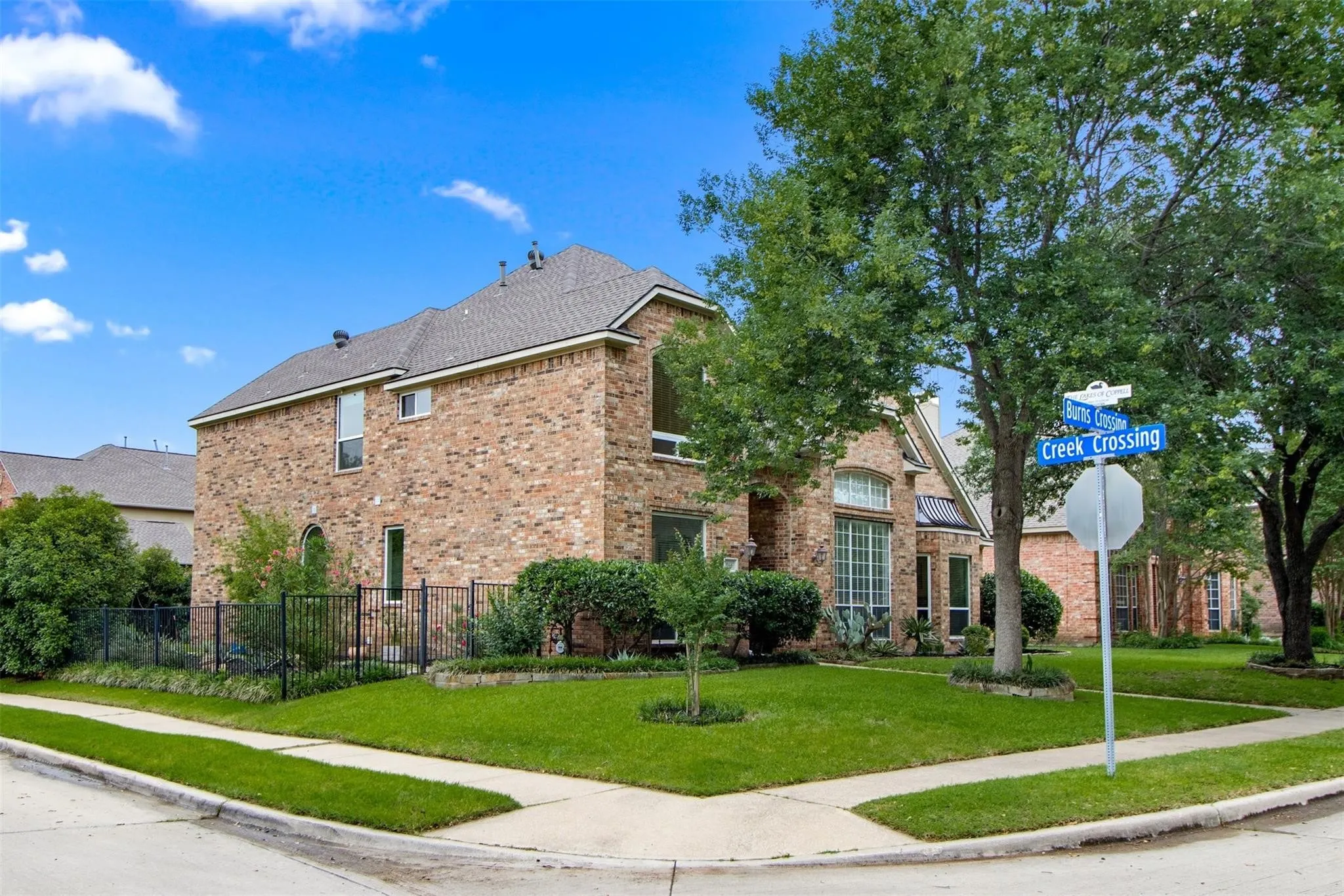 Single Family Residence For Rent in Dallas County , 966 Burns Crossing, Coppell, Texas 75019, 5 Bedroom, 5 Bathroom, 2 Garage spaces, 3,779 Sqft, built in 1994, mls#21408592, Real Estate Agent in Coppell, Homes For Rent in Dallas county, Homes For Rent in Coppell, Realtor in Coppell Texas, Real Estate Brokerage Independent Realty Texas, Luminita Cordes Realtor