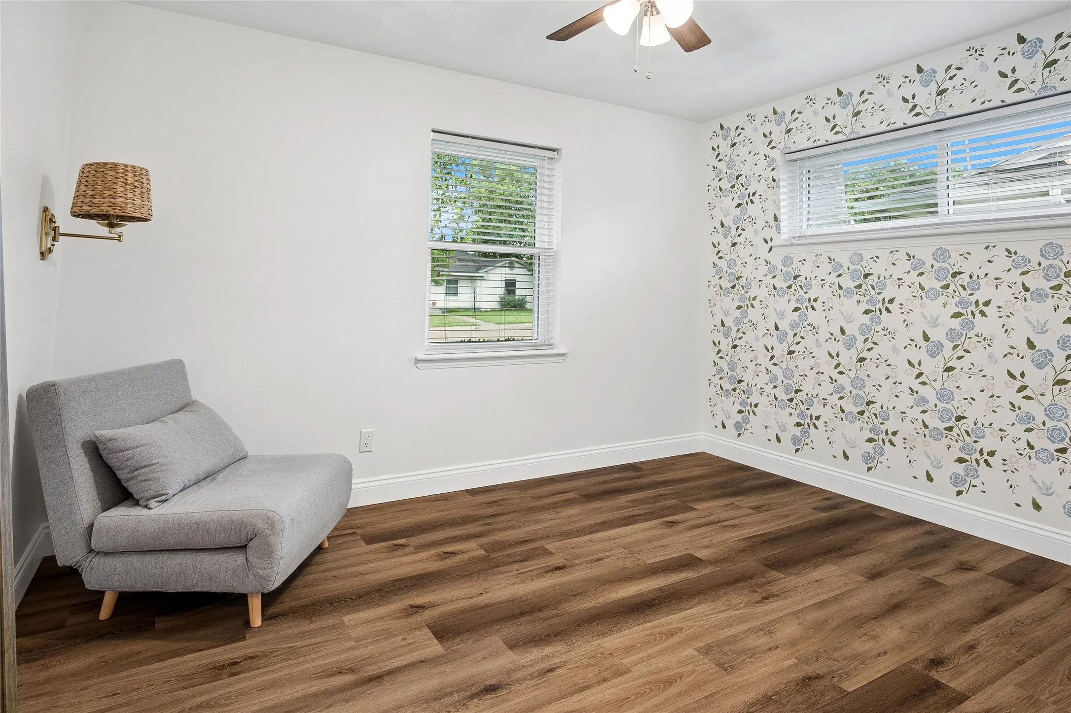 Single Family Residence For Sale in Dallas County , 8426 Baumgarten Drive, Dallas, Texas 75228, 4 Bedroom, 2 Bathroom, Garage spaces, 2,595 Sqft, built in 1964, mls#21408608, Real Estate Agent in Dallas, Homes For Sale in Dallas county, Homes For Sale in Dallas, Realtor in Dallas Texas, Real Estate Brokerage Independent Realty Texas, Luminita Cordes Realtor