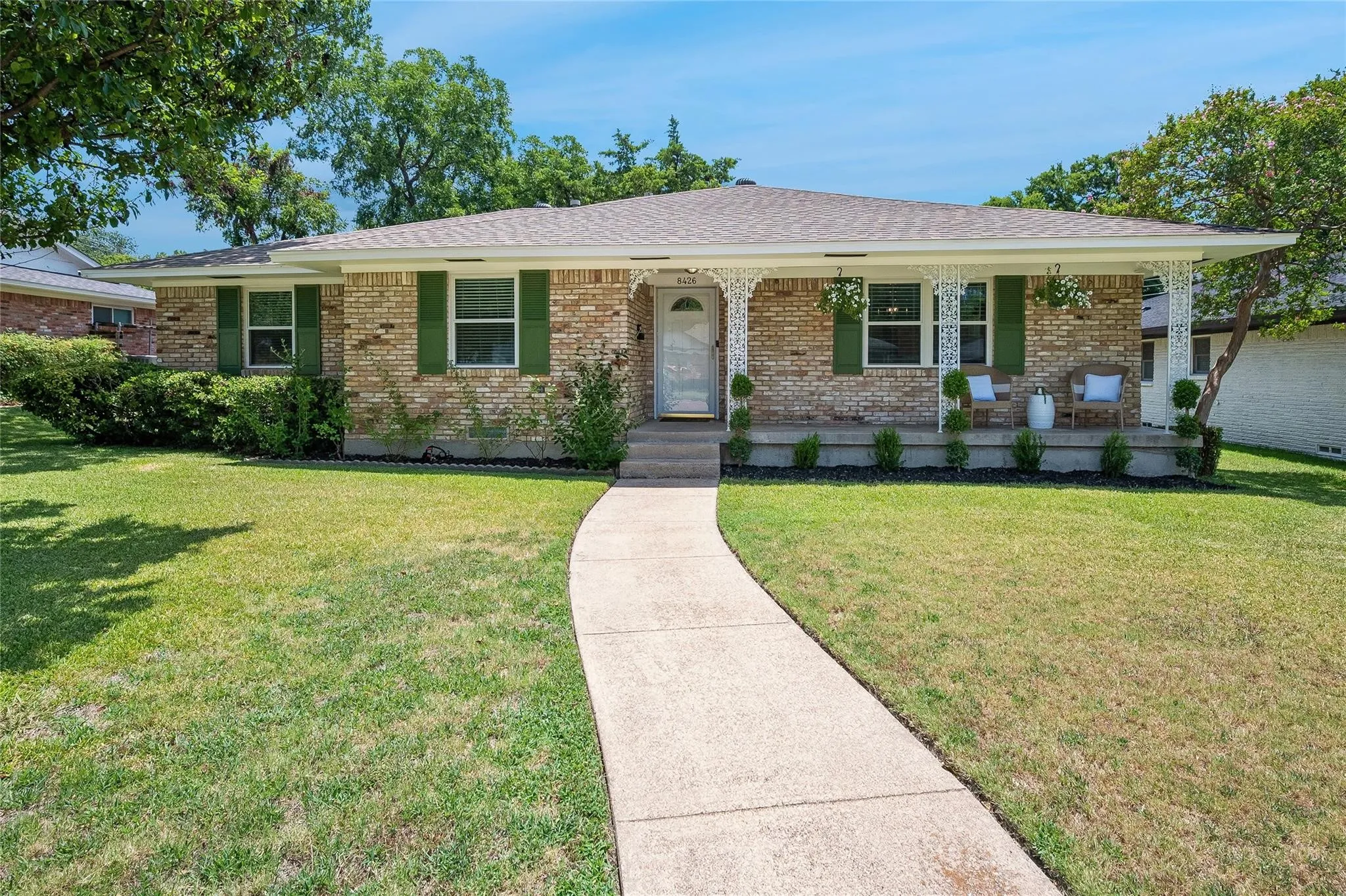 Single Family Residence For Sale