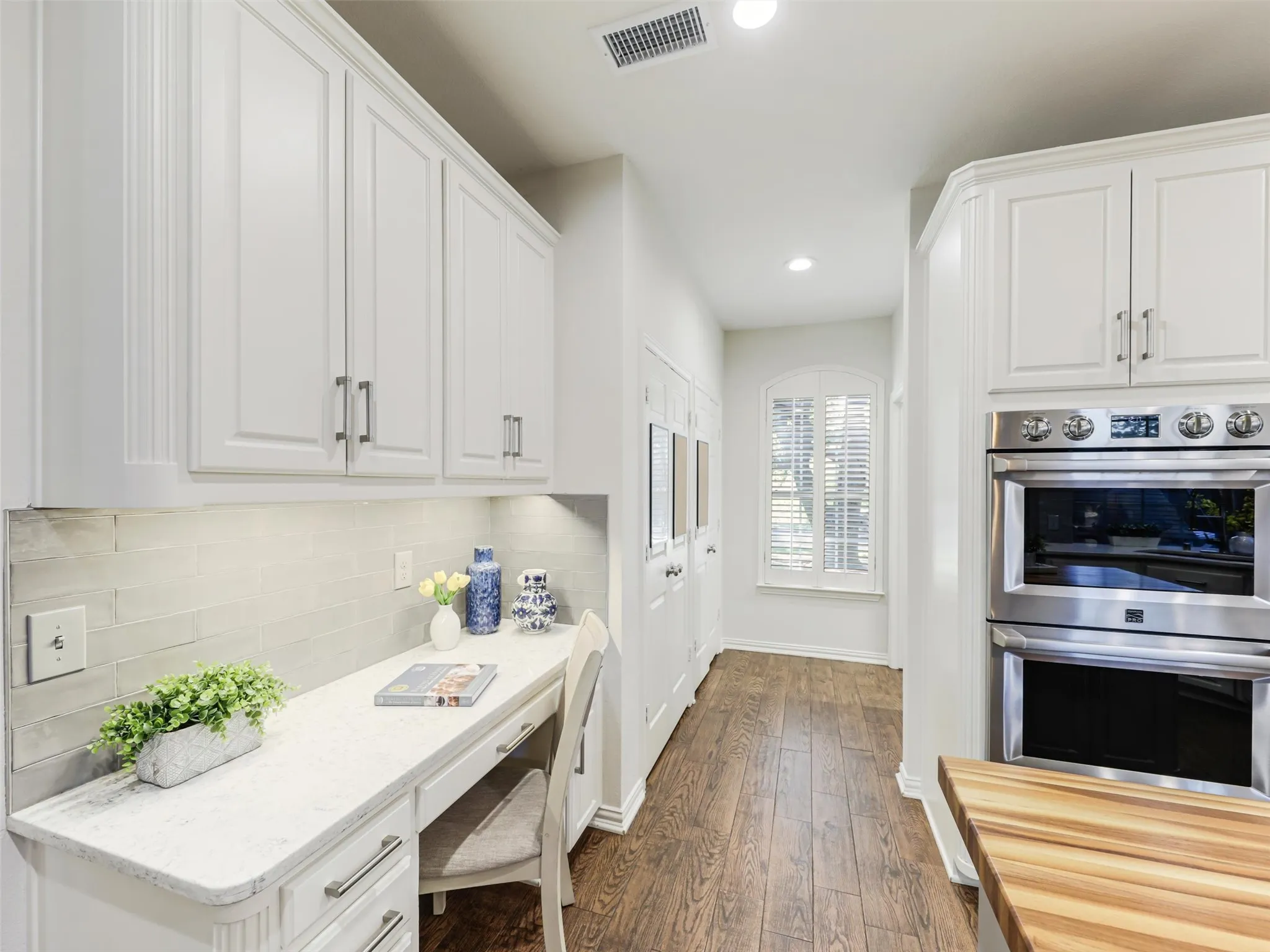 Single Family Residence For Sale in Collin County , 6141 Trailwood Drive, Plano, Texas 75024, 4 Bedroom, 4 Bathroom, 2 Garage spaces, 3,444 Sqft, built in 1995, mls#21355954, Real Estate Agent in Plano, Homes For Sale in Collin county, Homes For Sale in Plano, Realtor in Plano Texas, Real Estate Brokerage Independent Realty Texas, Luminita Cordes Realtor