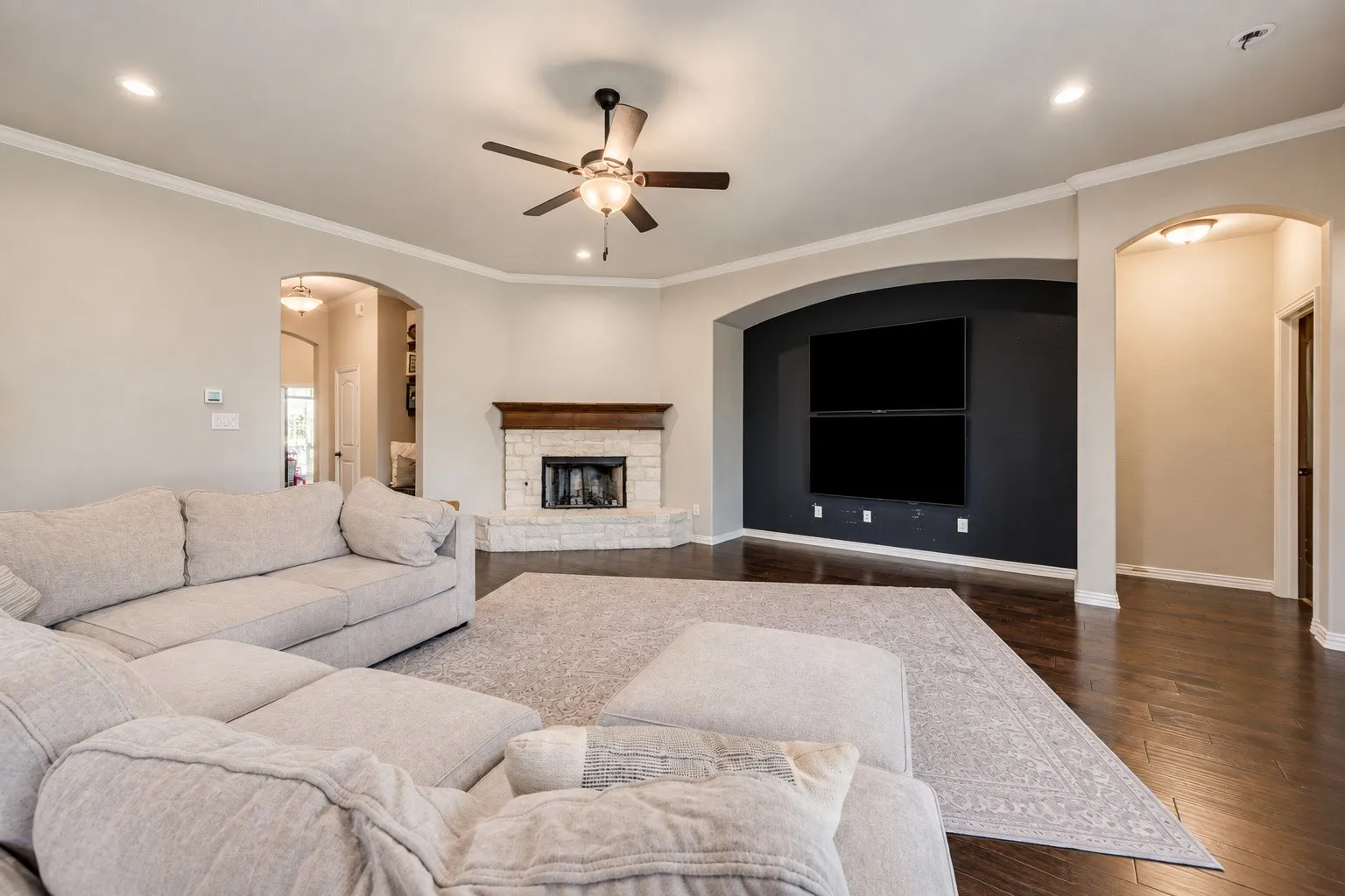 Single Family Residence For Sale in Johnson County , 2740 Chimney Rock Road, Burleson, Texas 76028, 4 Bedroom, 3 Bathroom, 2 Garage spaces, 2,847 Sqft, built in 2017, mls#21408174, Real Estate Agent in Burleson, Homes For Sale in Johnson county, Homes For Sale in Burleson, Realtor in Burleson Texas, Real Estate Brokerage Independent Realty Texas, Luminita Cordes Realtor