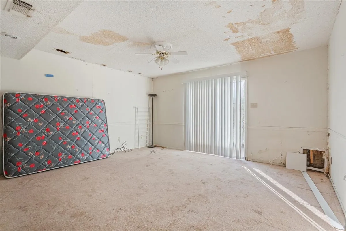Condominium For Sale in Mc Lennan County , 808 N 62nd Street, Waco, Texas 76710, 2 Bedroom, 2 Bathroom, Garage spaces, 1,156 Sqft, built in 1973, mls#21408610, Real Estate Agent in Waco, Homes For Sale in Mc Lennan county, Homes For Sale in Waco, Realtor in Waco Texas, Real Estate Brokerage Independent Realty Texas, Luminita Cordes Realtor