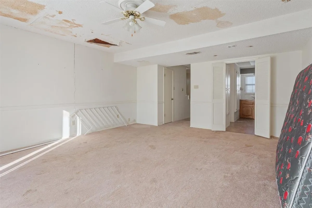 Condominium For Sale in Mc Lennan County , 808 N 62nd Street, Waco, Texas 76710, 2 Bedroom, 2 Bathroom, Garage spaces, 1,156 Sqft, built in 1973, mls#21408610, Real Estate Agent in Waco, Homes For Sale in Mc Lennan county, Homes For Sale in Waco, Realtor in Waco Texas, Real Estate Brokerage Independent Realty Texas, Luminita Cordes Realtor