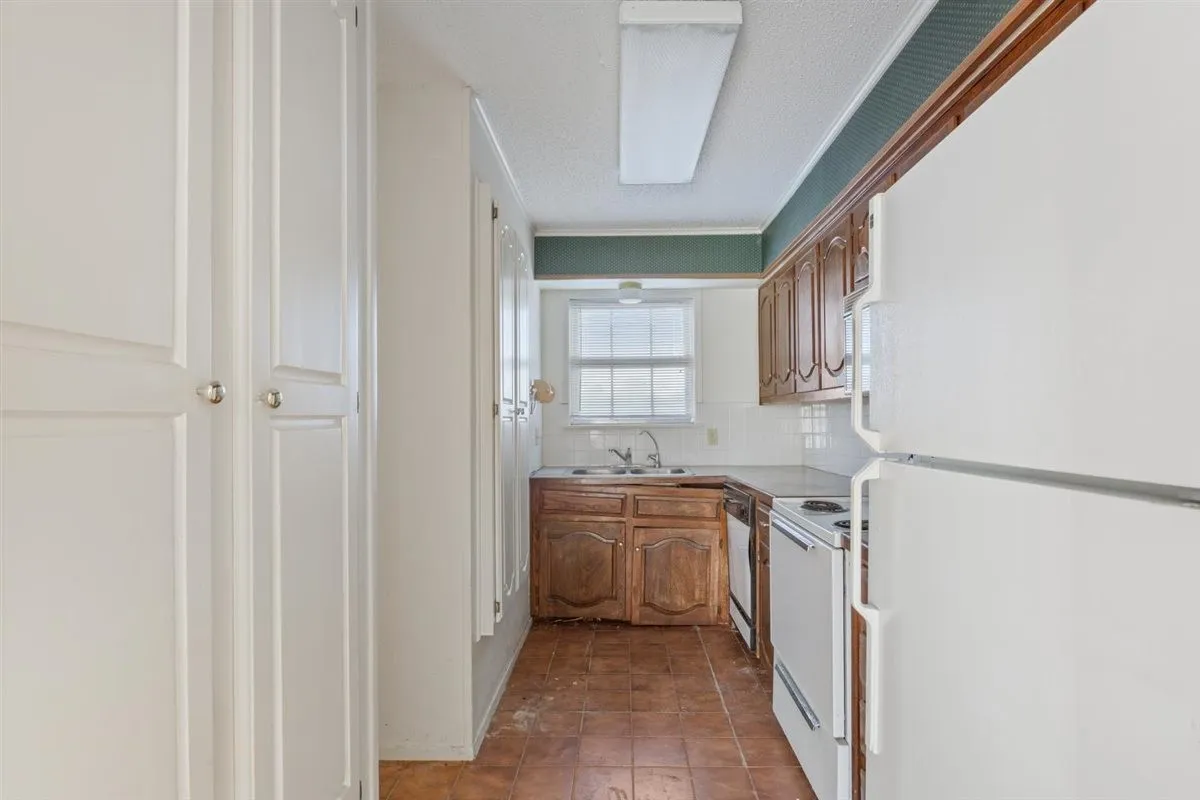 Condominium For Sale in Mc Lennan County , 808 N 62nd Street, Waco, Texas 76710, 2 Bedroom, 2 Bathroom, Garage spaces, 1,156 Sqft, built in 1973, mls#21408610, Real Estate Agent in Waco, Homes For Sale in Mc Lennan county, Homes For Sale in Waco, Realtor in Waco Texas, Real Estate Brokerage Independent Realty Texas, Luminita Cordes Realtor