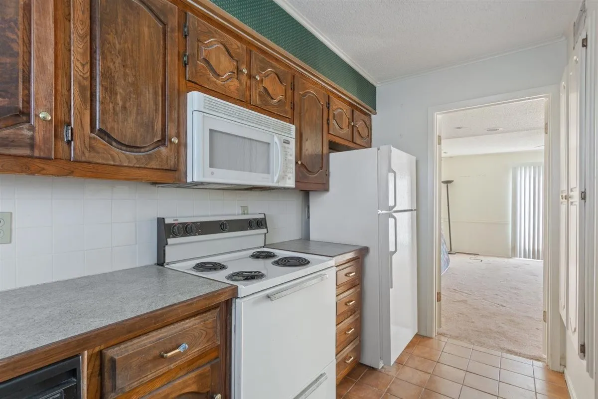 Condominium For Sale in Mc Lennan County , 808 N 62nd Street, Waco, Texas 76710, 2 Bedroom, 2 Bathroom, Garage spaces, 1,156 Sqft, built in 1973, mls#21408610, Real Estate Agent in Waco, Homes For Sale in Mc Lennan county, Homes For Sale in Waco, Realtor in Waco Texas, Real Estate Brokerage Independent Realty Texas, Luminita Cordes Realtor