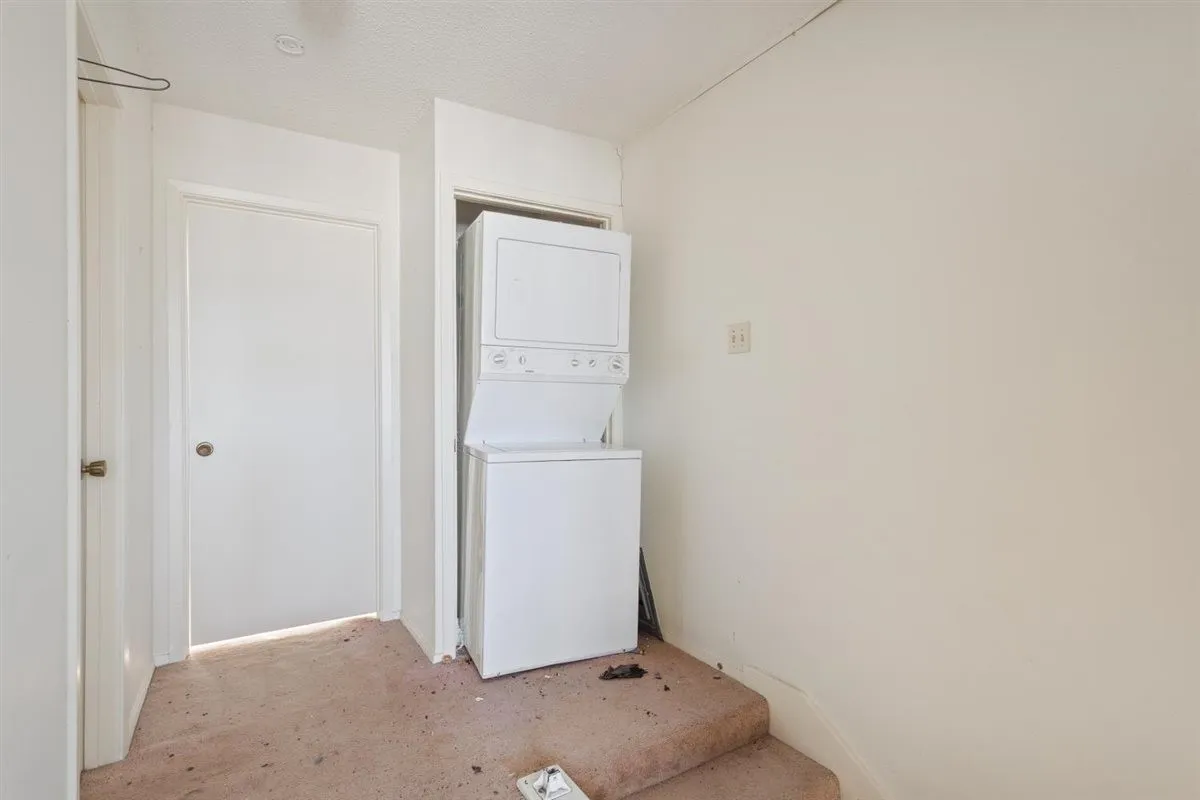 Condominium For Sale in Mc Lennan County , 808 N 62nd Street, Waco, Texas 76710, 2 Bedroom, 2 Bathroom, Garage spaces, 1,156 Sqft, built in 1973, mls#21408610, Real Estate Agent in Waco, Homes For Sale in Mc Lennan county, Homes For Sale in Waco, Realtor in Waco Texas, Real Estate Brokerage Independent Realty Texas, Luminita Cordes Realtor