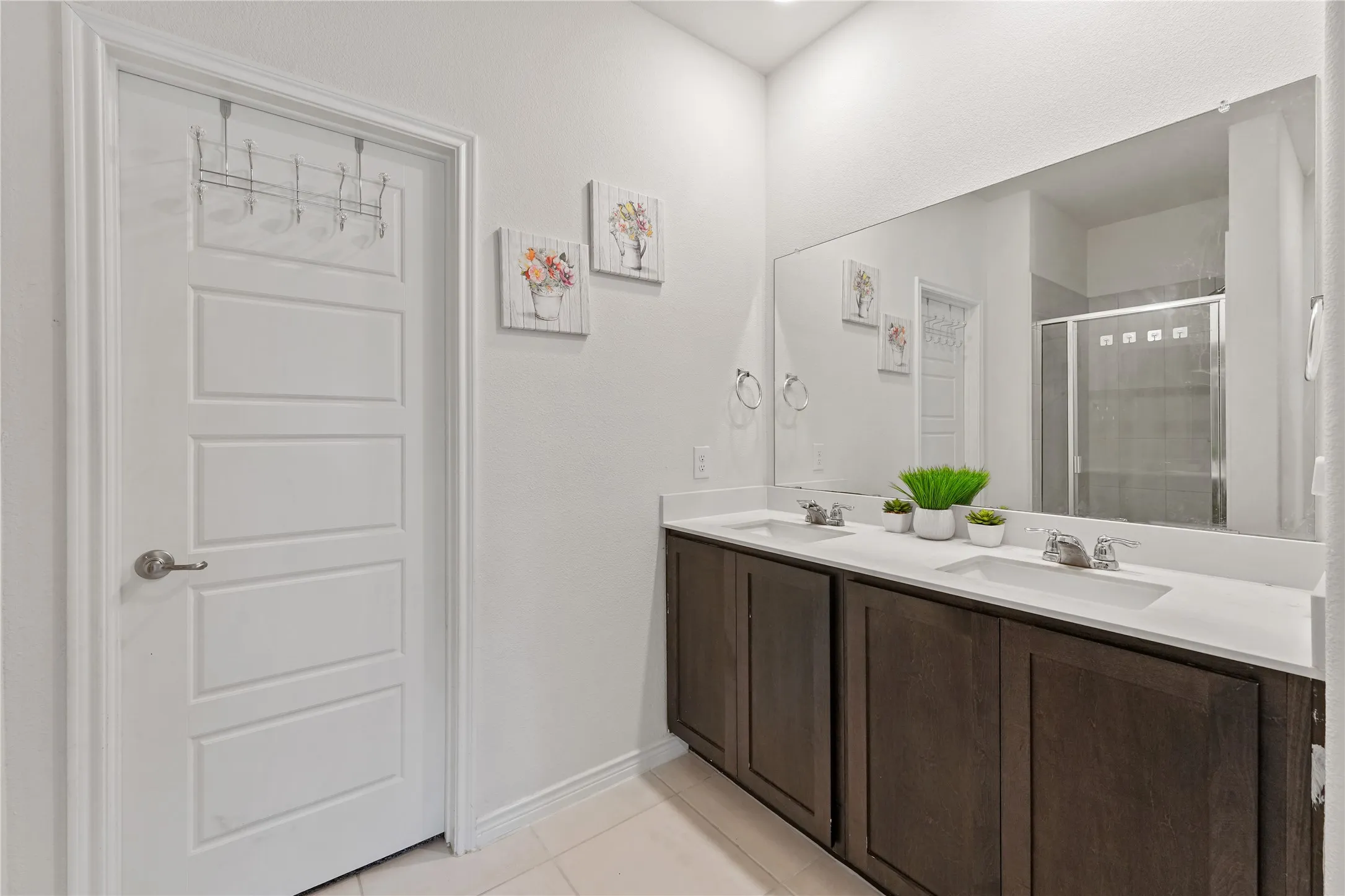 Single Family Residence For Sale in Dallas County , 6225 Coal Fire DR, Garland, Texas 75043, 4 Bedroom, 3 Bathroom, 1 Garage spaces, 2,480 Sqft, built in 2023, mls#21408615, Real Estate Agent in Garland, Homes For Sale in Dallas county, Homes For Sale in Garland, Realtor in Garland Texas, Real Estate Brokerage Independent Realty Texas, Luminita Cordes Realtor