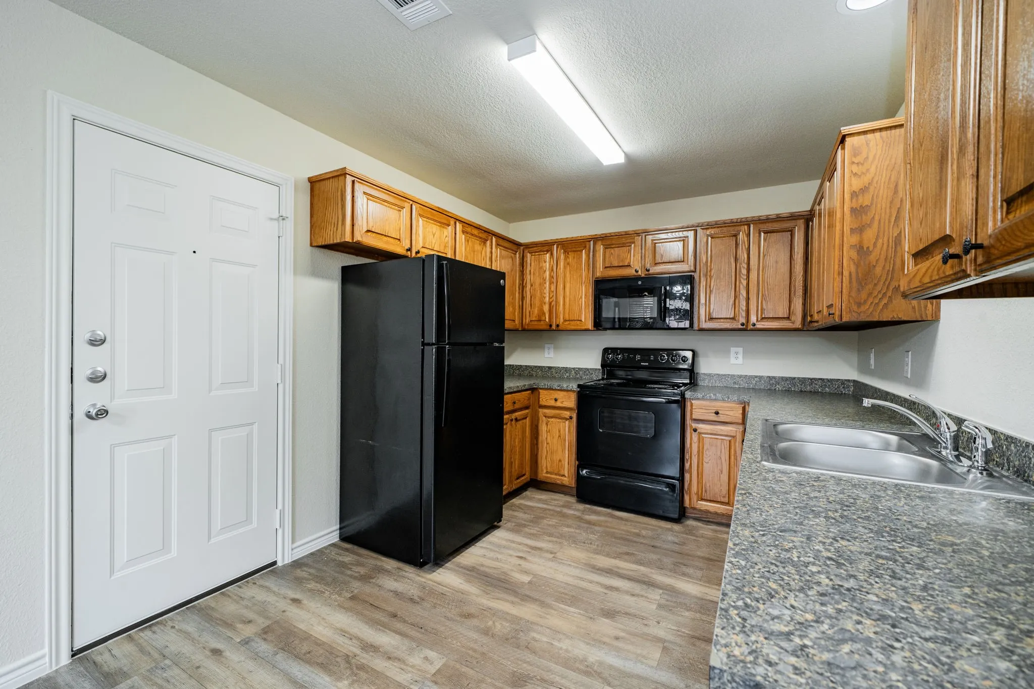 Duplex For Sale in Hunt County , 26 Duplex Portfolio, Commerce, Texas 75428, 3 Bedroom, 2 Bathroom, 1 Garage spaces, 0 Sqft, built in 2015, mls#21405021, Real Estate Agent in Commerce, Homes For Sale in Hunt county, Homes For Sale in Commerce, Realtor in Commerce Texas, Real Estate Brokerage Independent Realty Texas, Luminita Cordes Realtor